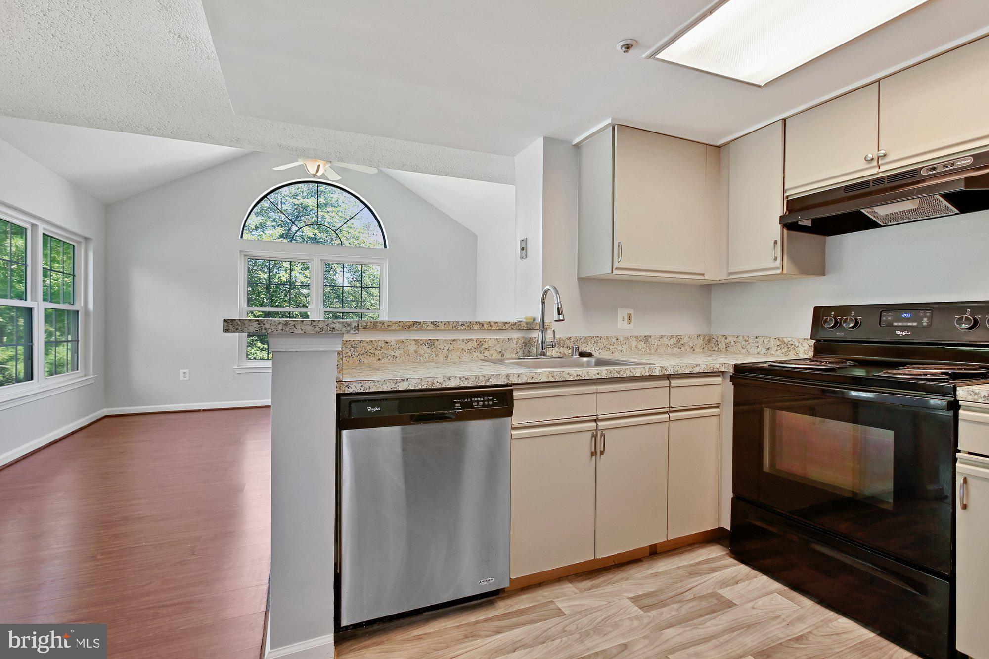 VISTAS AT LAKE ARBOR - Residential