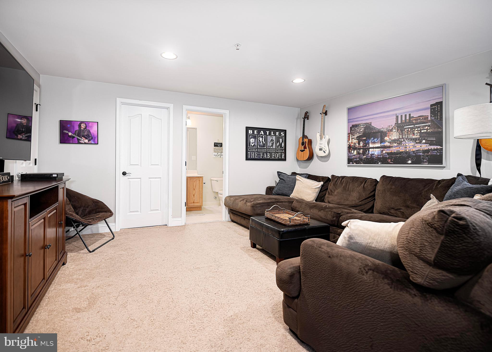 MONMOUTH MEADOWS - Residential