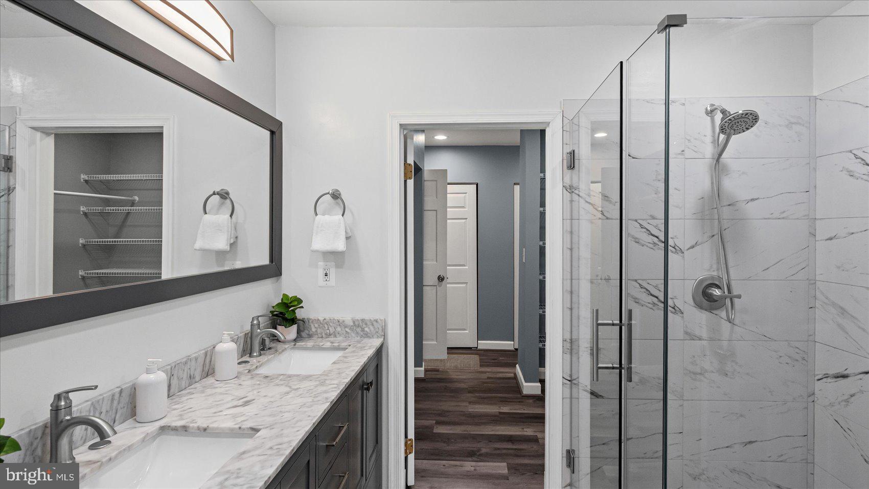 HAMPTON VILLAGE - Residential