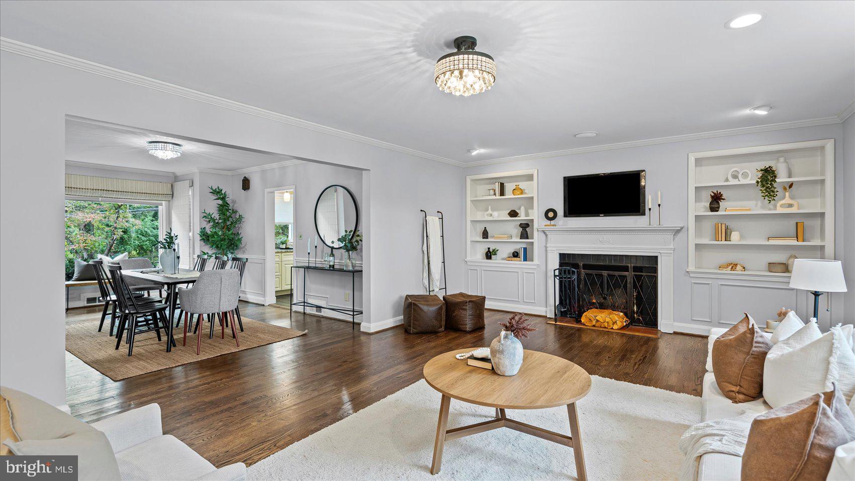 HAMPTON VILLAGE - Residential