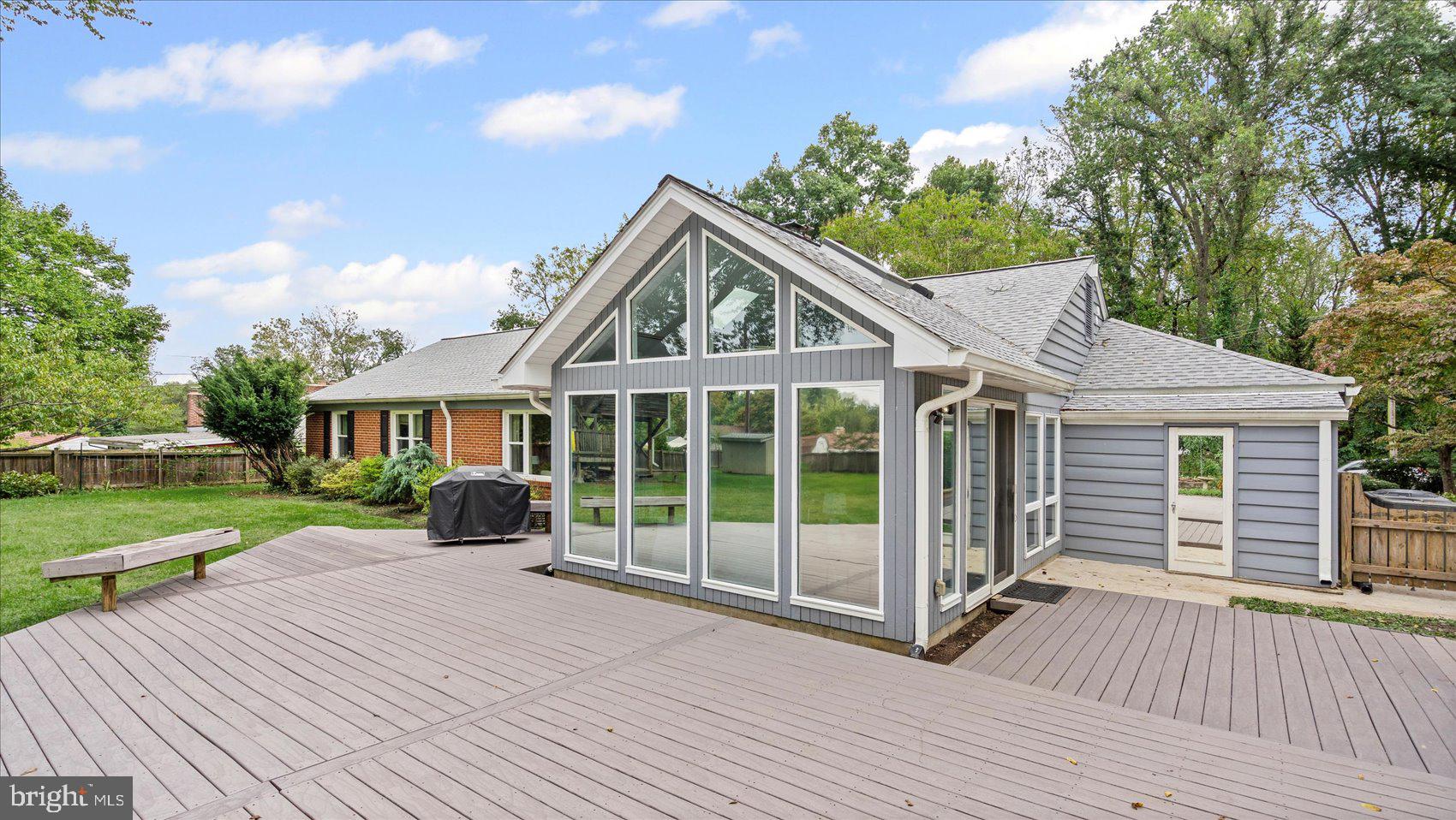 HAMPTON VILLAGE - Residential