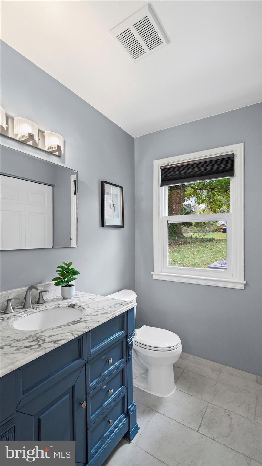 HAMPTON VILLAGE - Residential