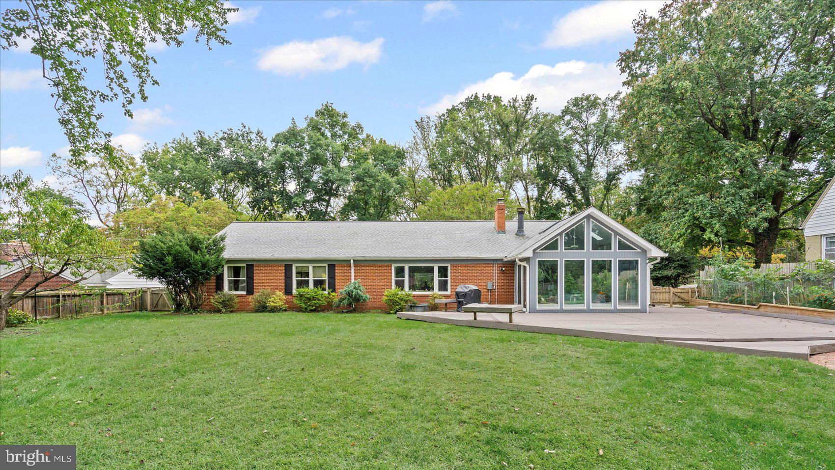 514 HAMPTON LANE