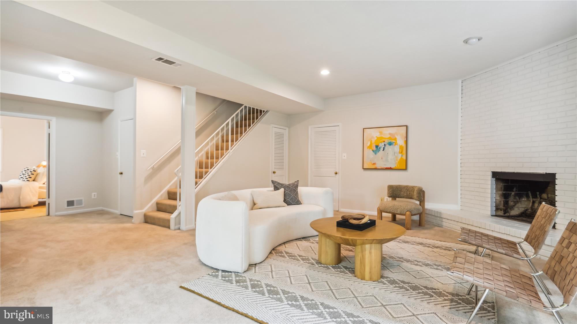 CHAIN BRIDGE FOREST - Residential