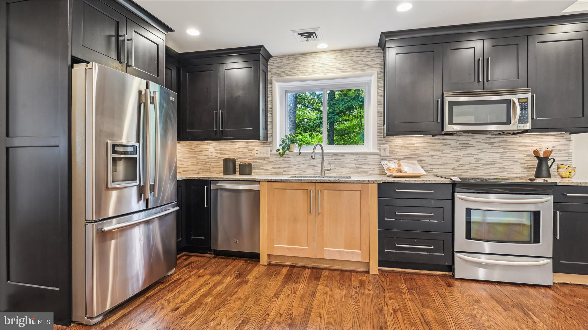 CHAIN BRIDGE FOREST - Residential