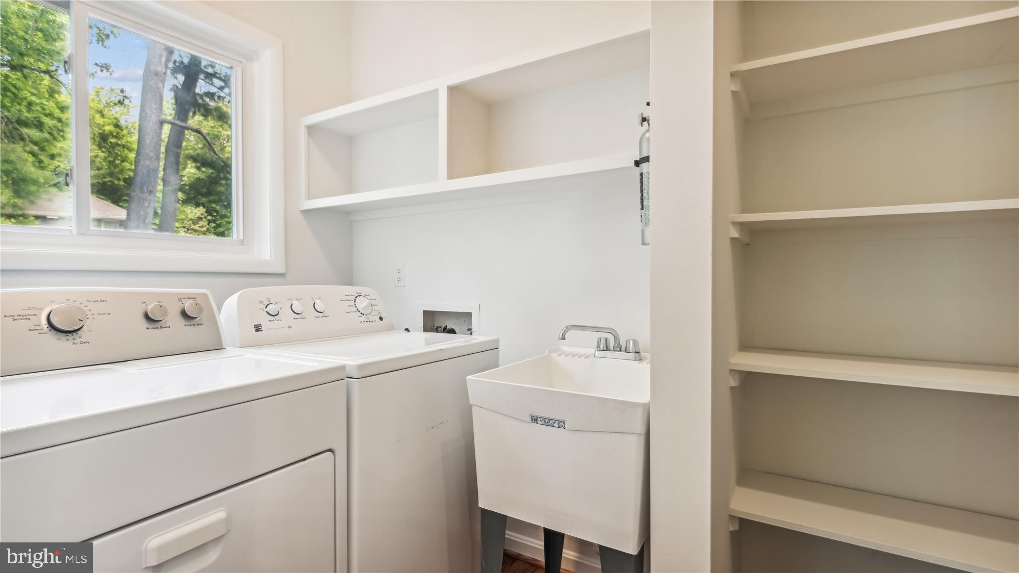 CHAIN BRIDGE FOREST - Residential