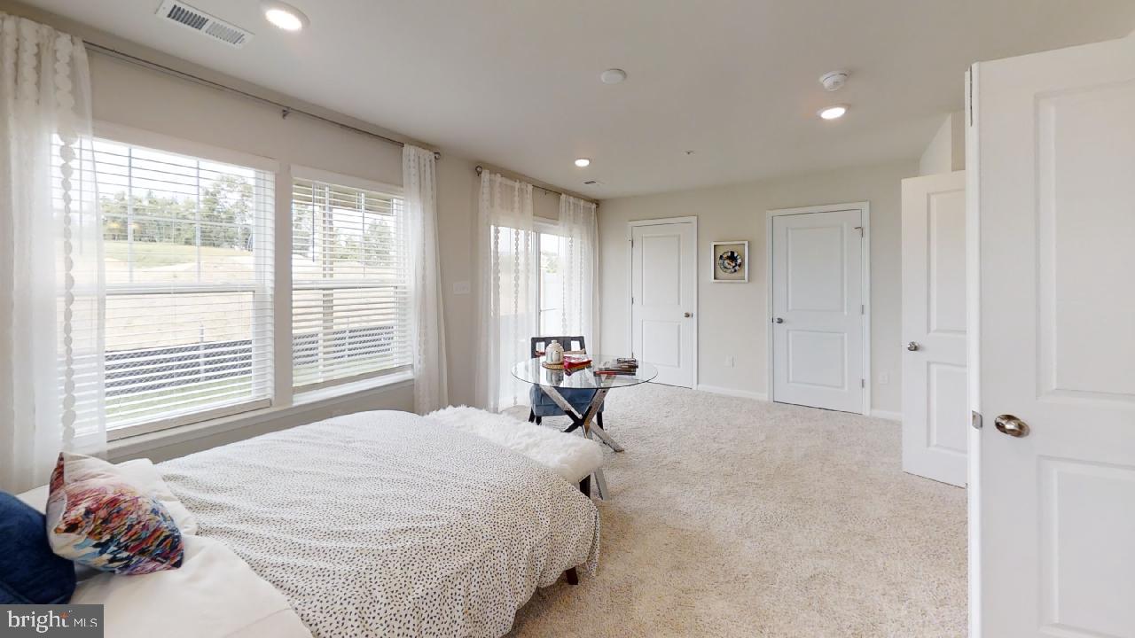 WOODMORE OVERLOOK - Residential