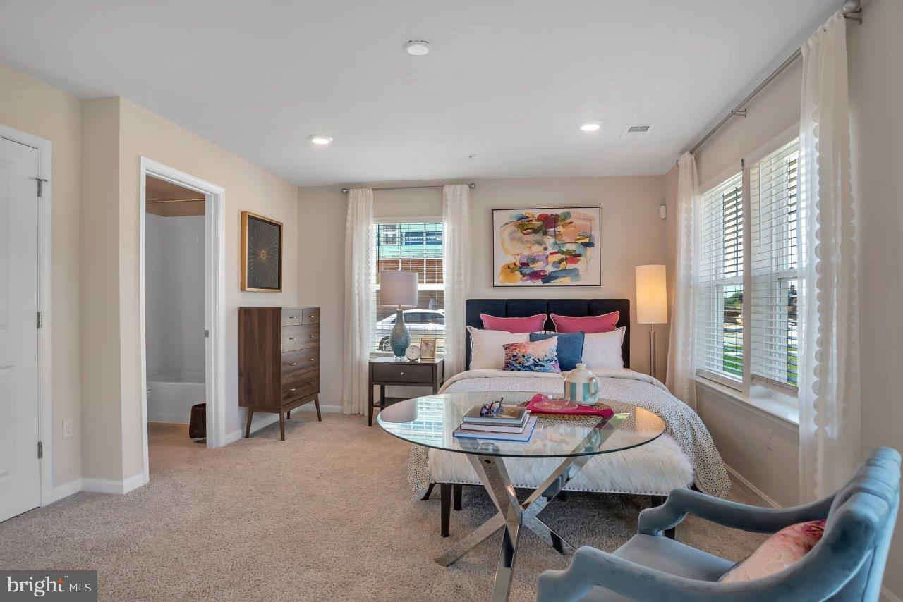 WOODMORE OVERLOOK - Residential