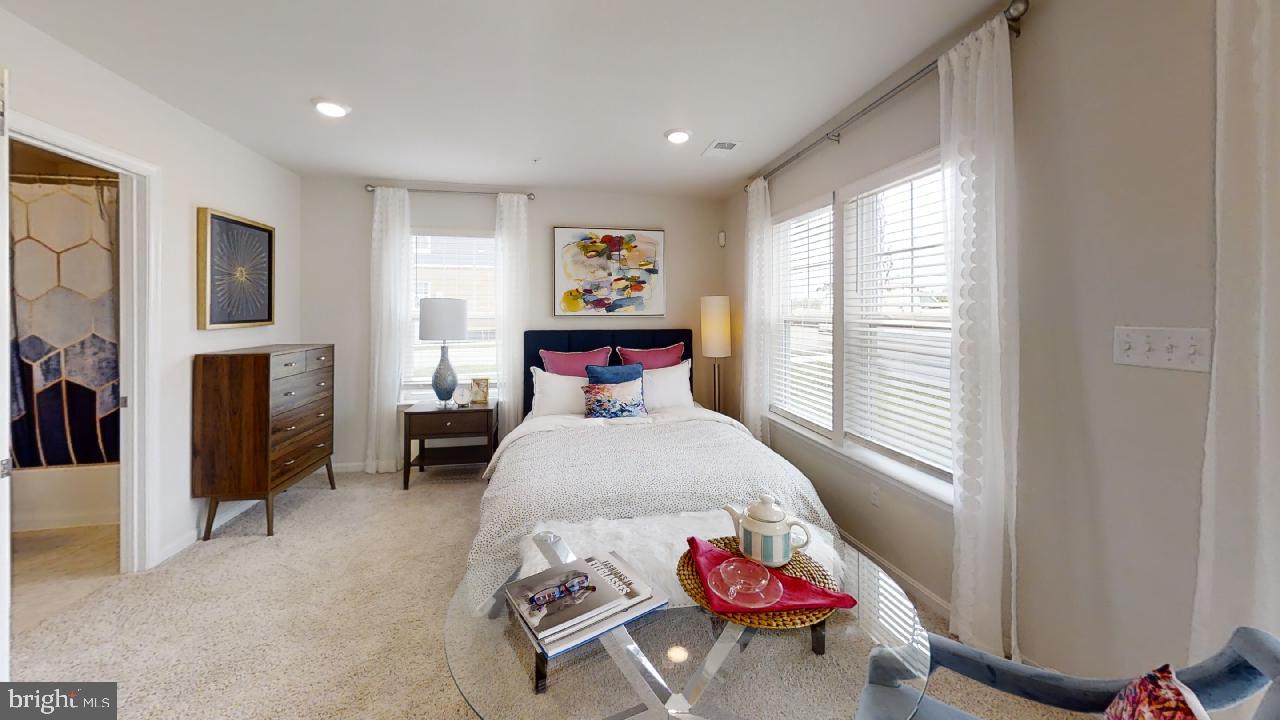 WOODMORE OVERLOOK - Residential