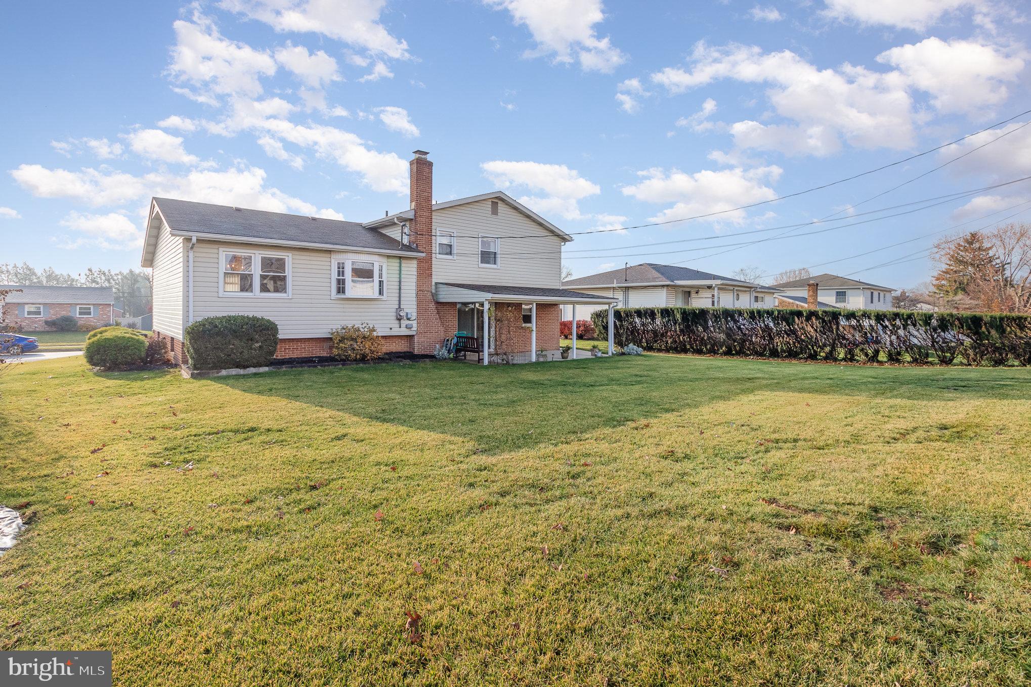 SHIREMAN MANOR - Residential