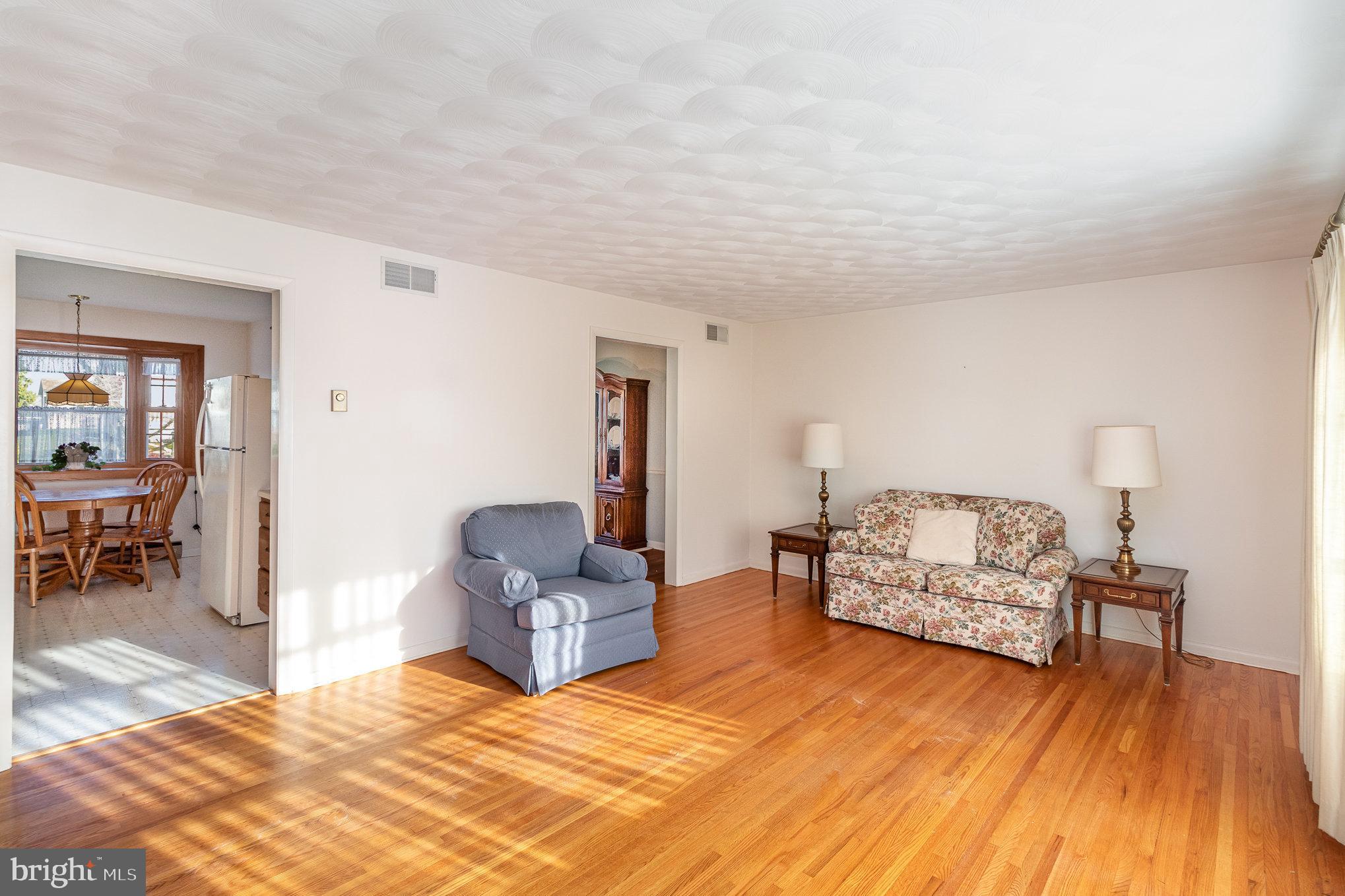 SHIREMAN MANOR - Residential