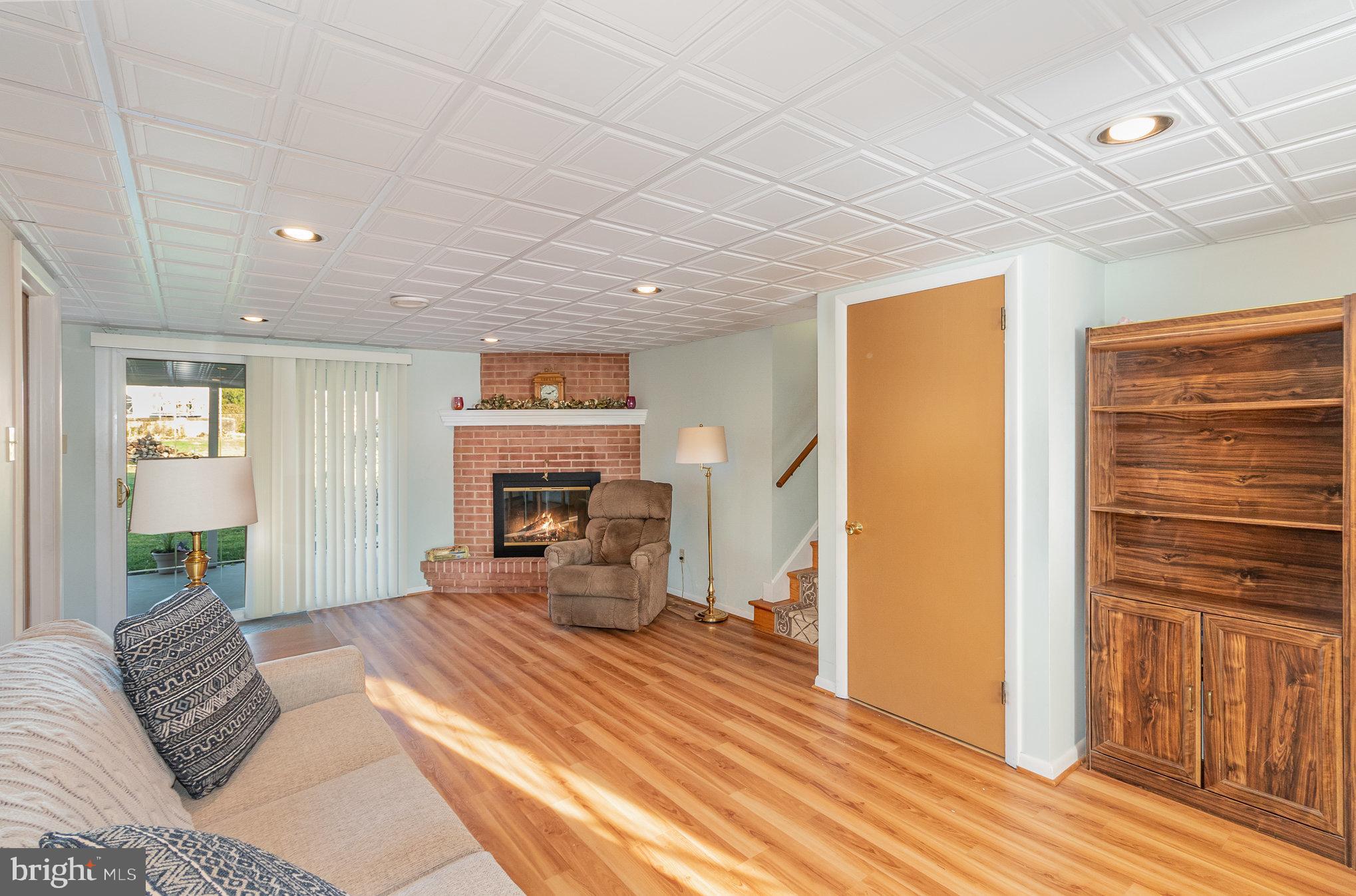 SHIREMAN MANOR - Residential