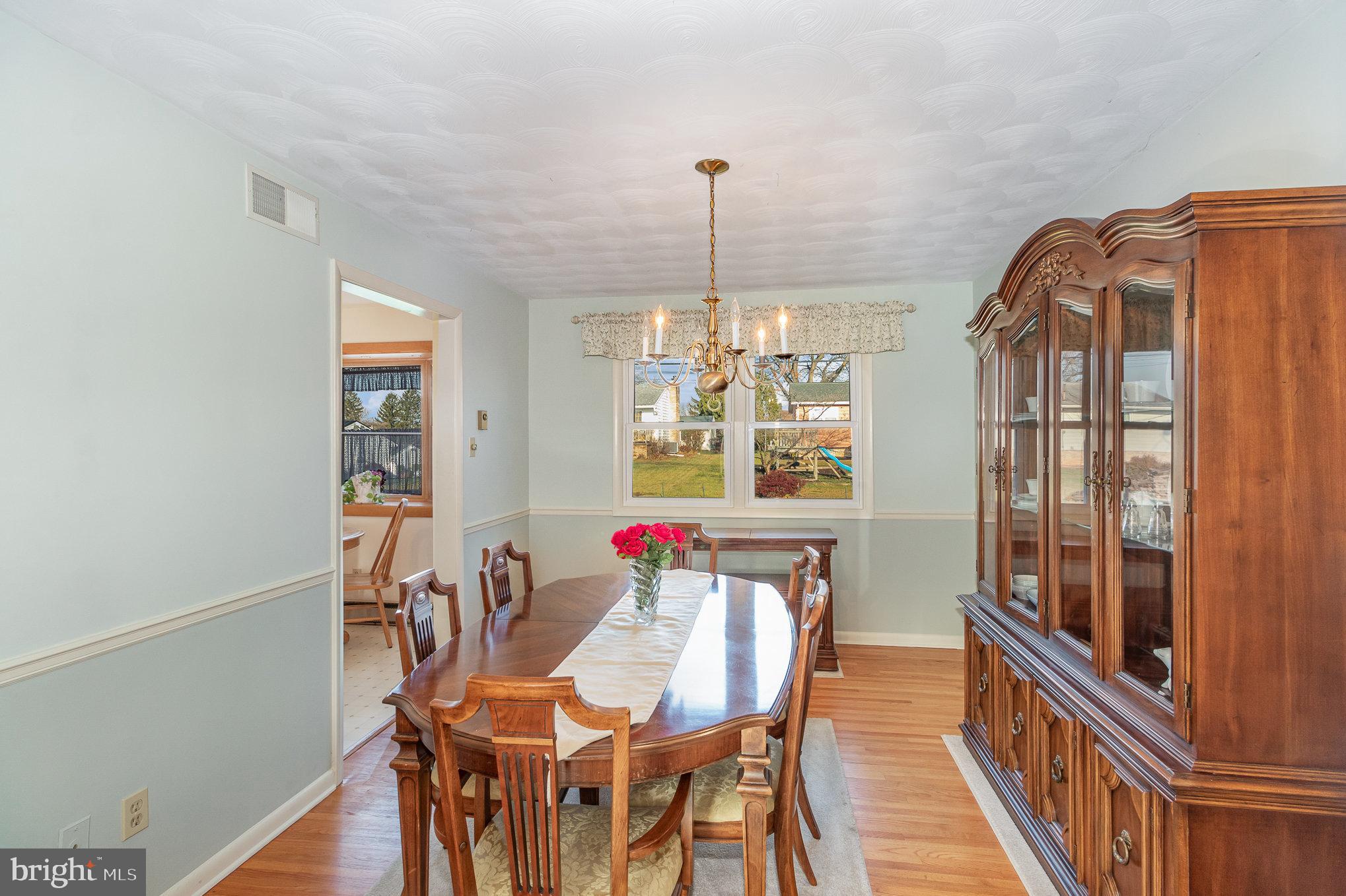 SHIREMAN MANOR - Residential