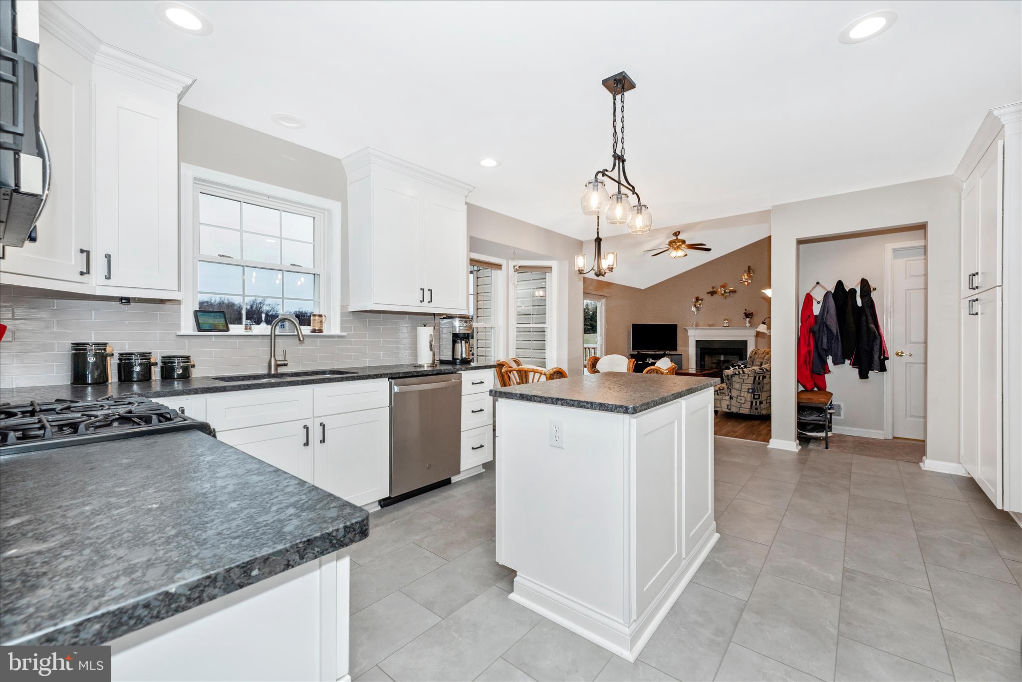 CHALLEDON - Residential