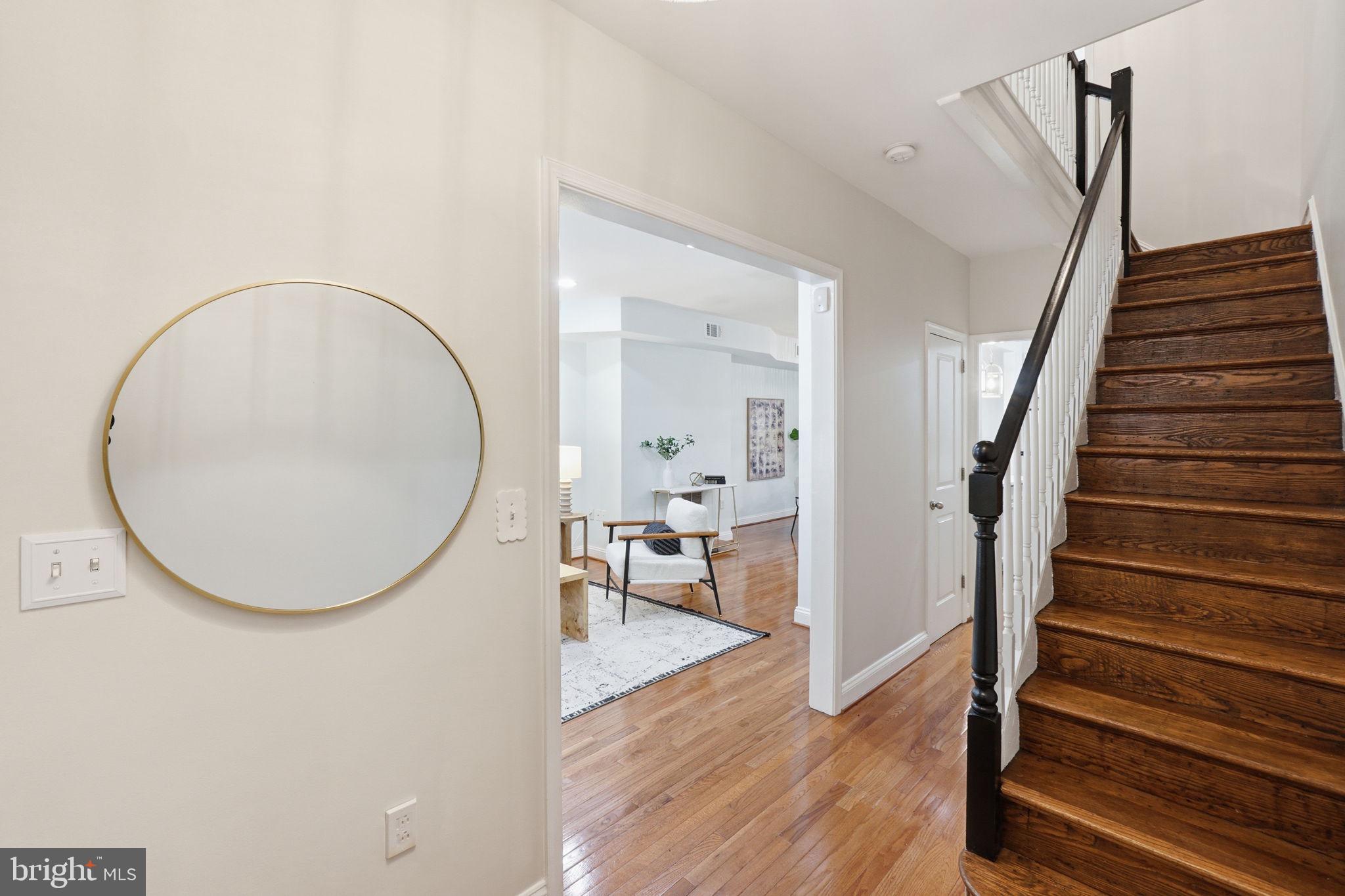 2429 3RD STREET NE