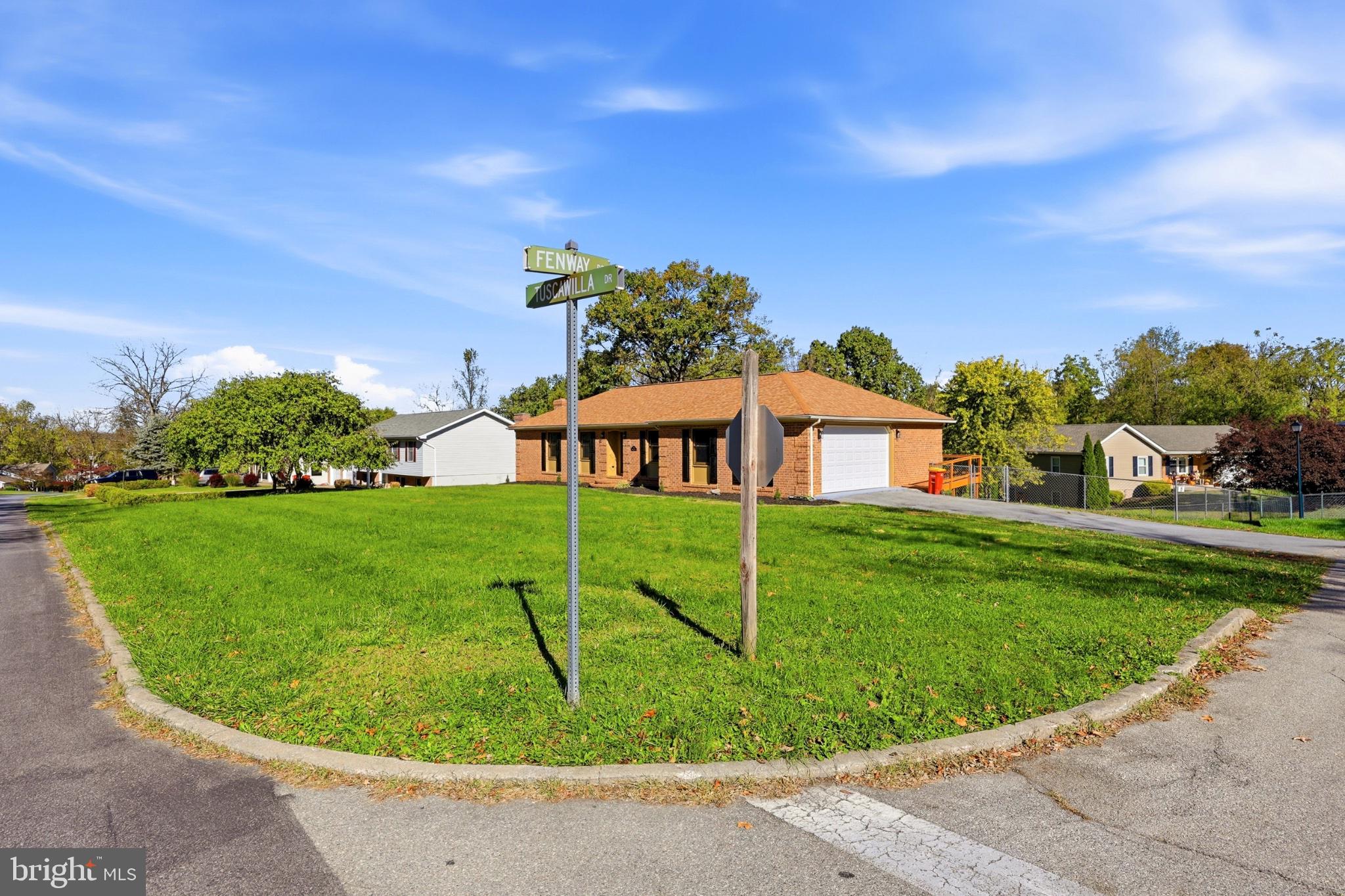 19 FENWAY DRIVE