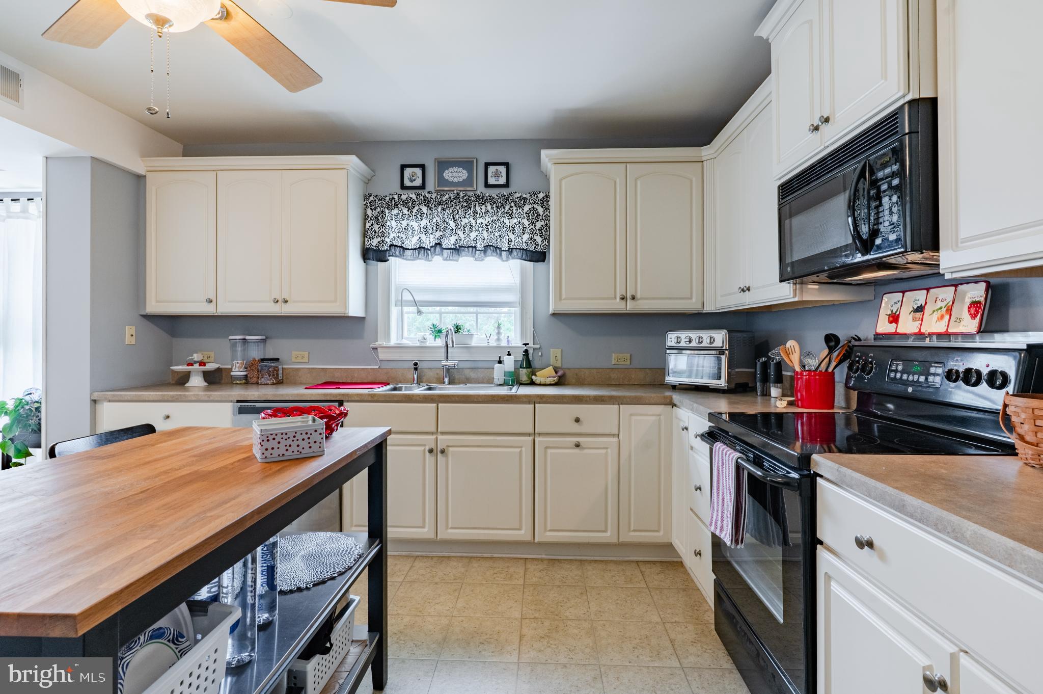 244 BALTIMORE PIKE 302