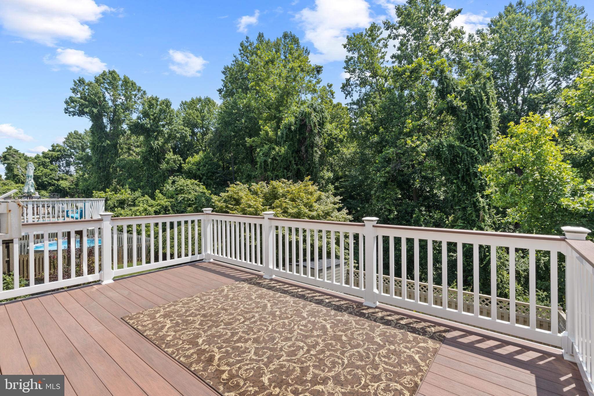 CONSTANT FRIENDSHIP - Residential Lease