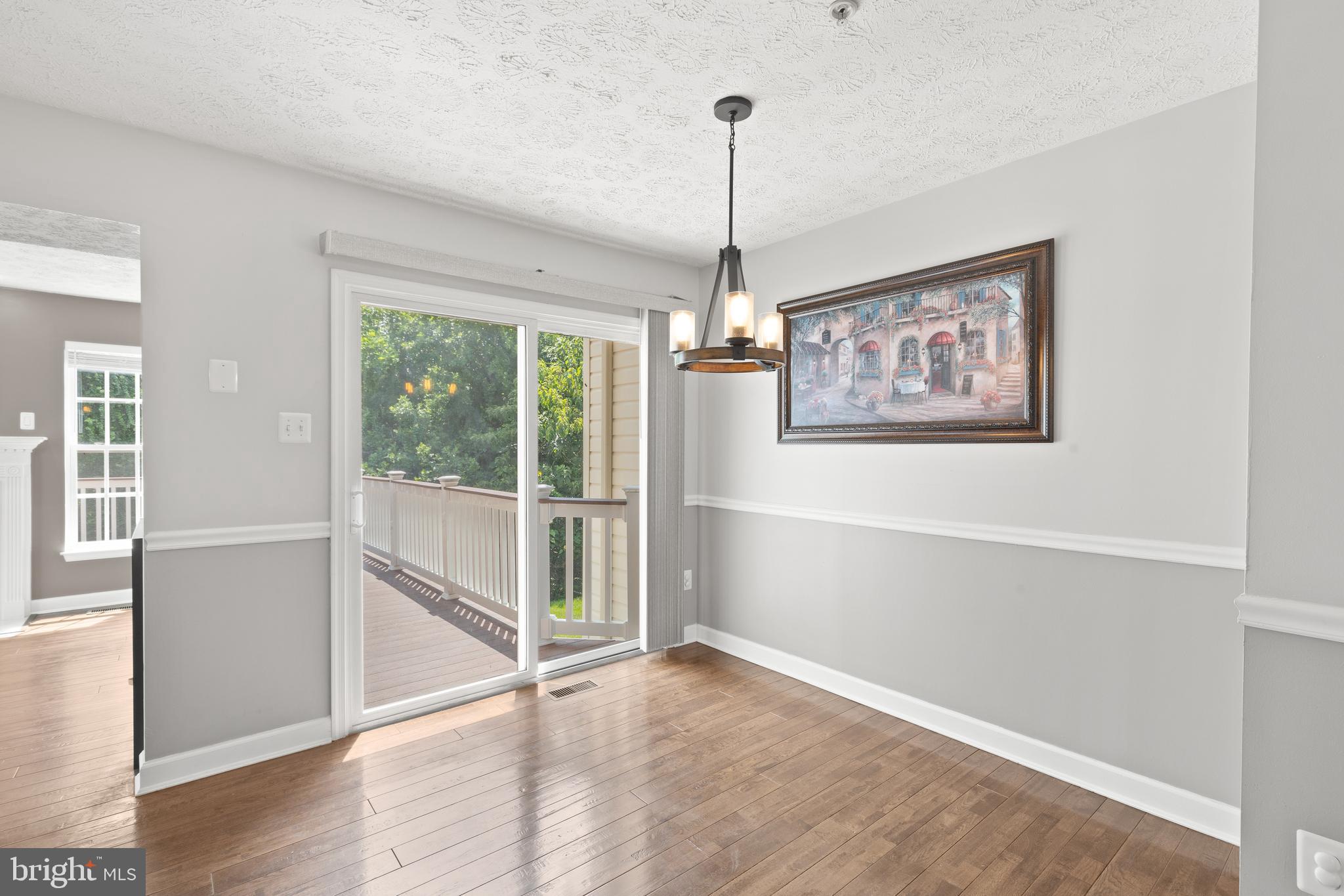 CONSTANT FRIENDSHIP - Residential Lease