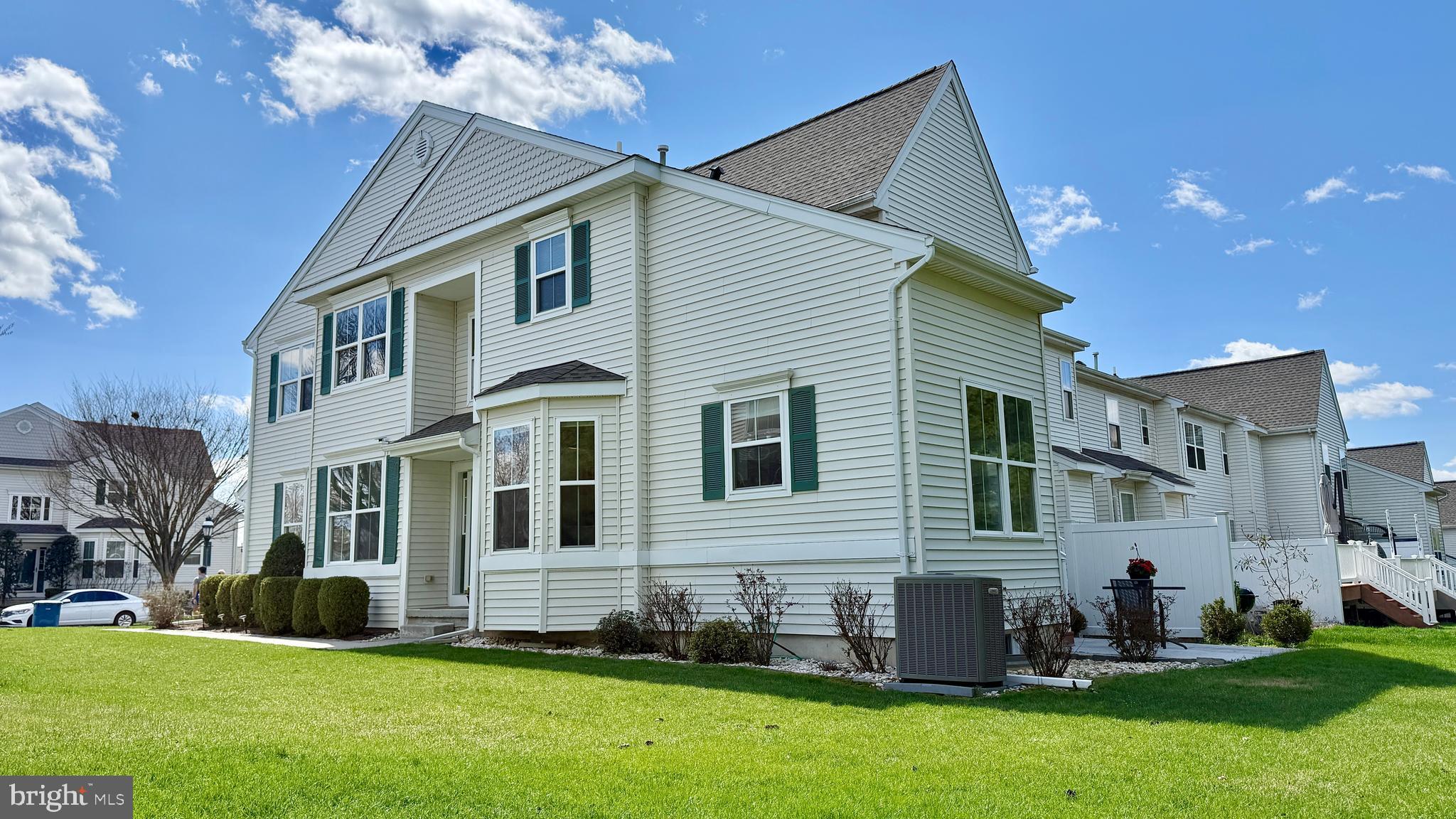 201 W HAMILTON STREET