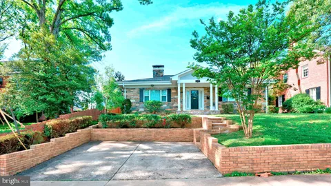 408 Virginia Avenue, Alexandria, VA MLS: VAAX2044040