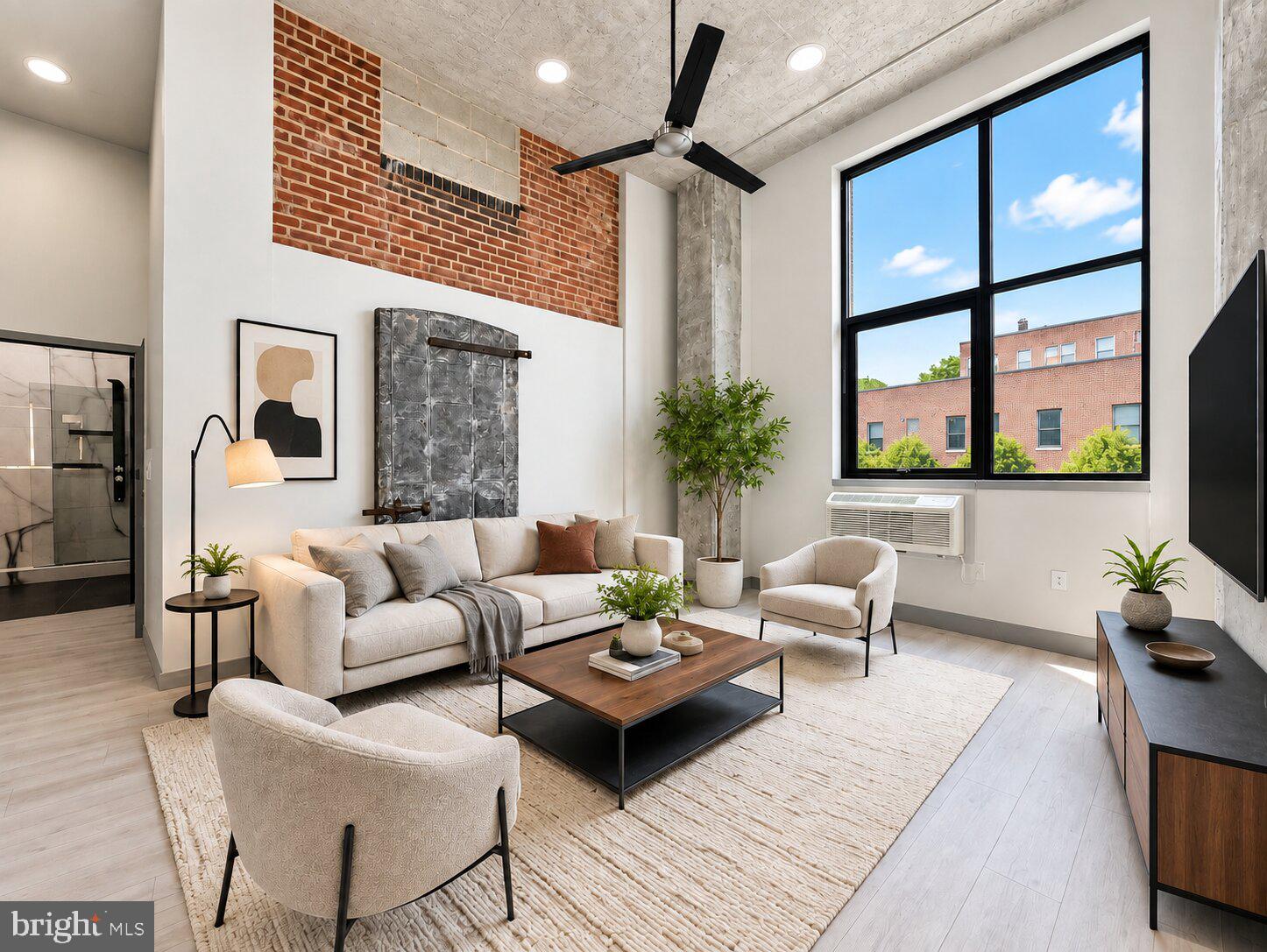 1810 E VENANGO STREET 304