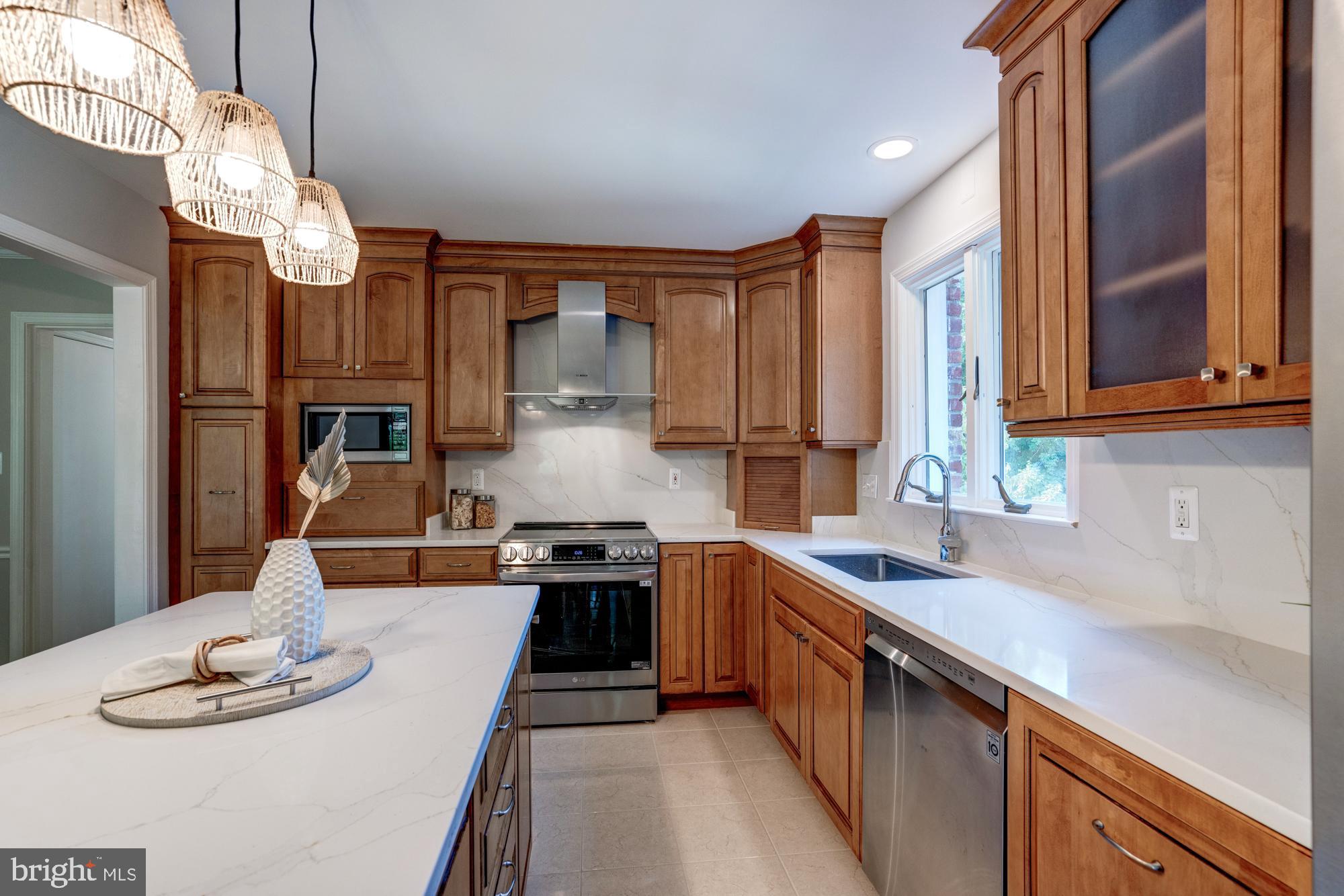 ALTA VISTA - Residential