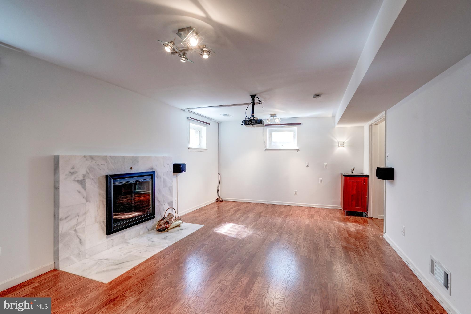 ALTA VISTA - Residential