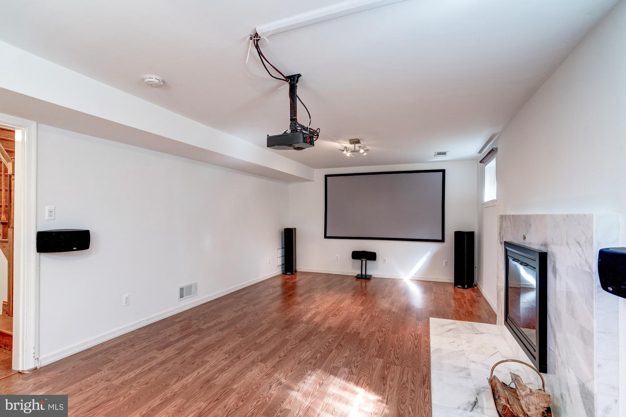 ALTA VISTA - Residential