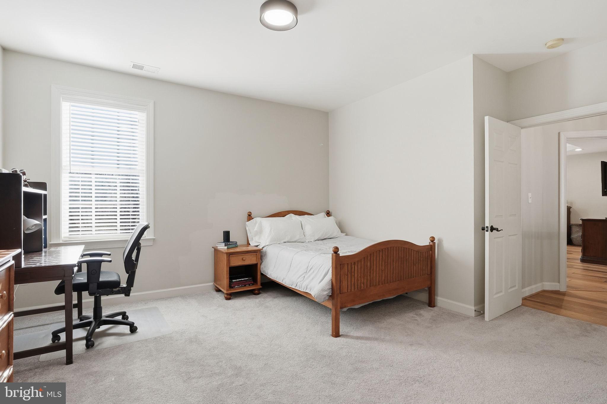 LAKELANDS - Residential