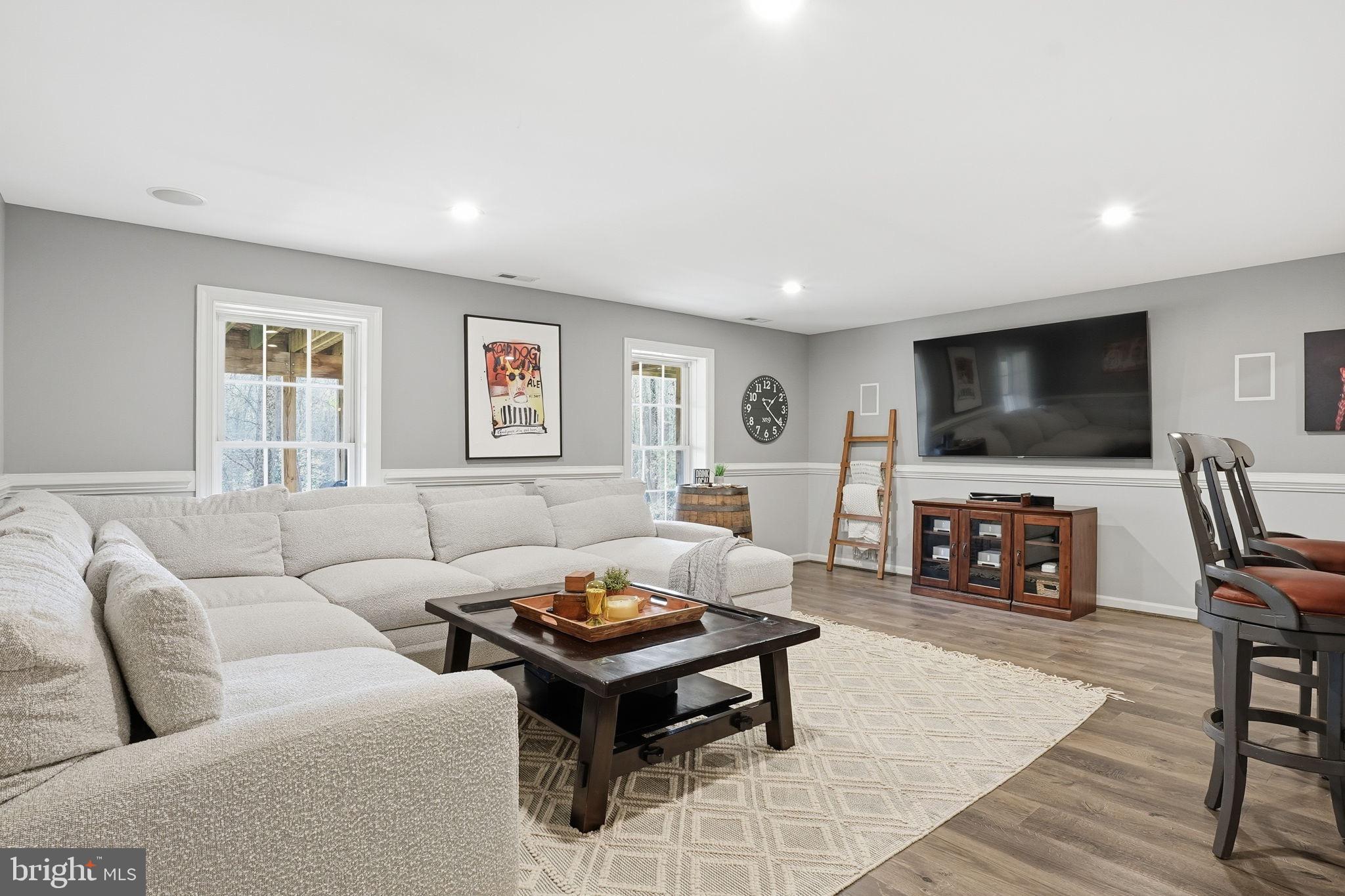 LAKELANDS - Residential