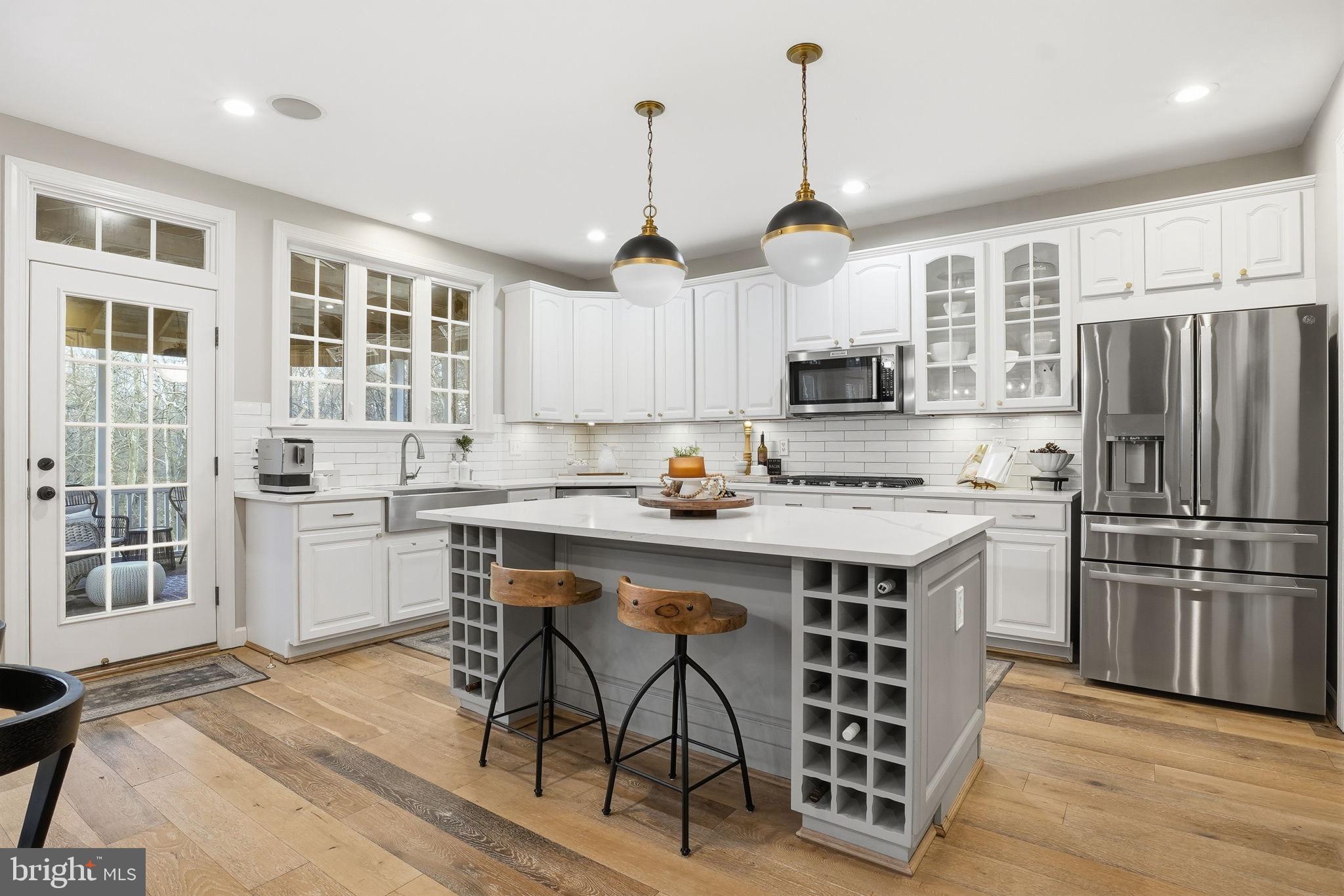 LAKELANDS - Residential