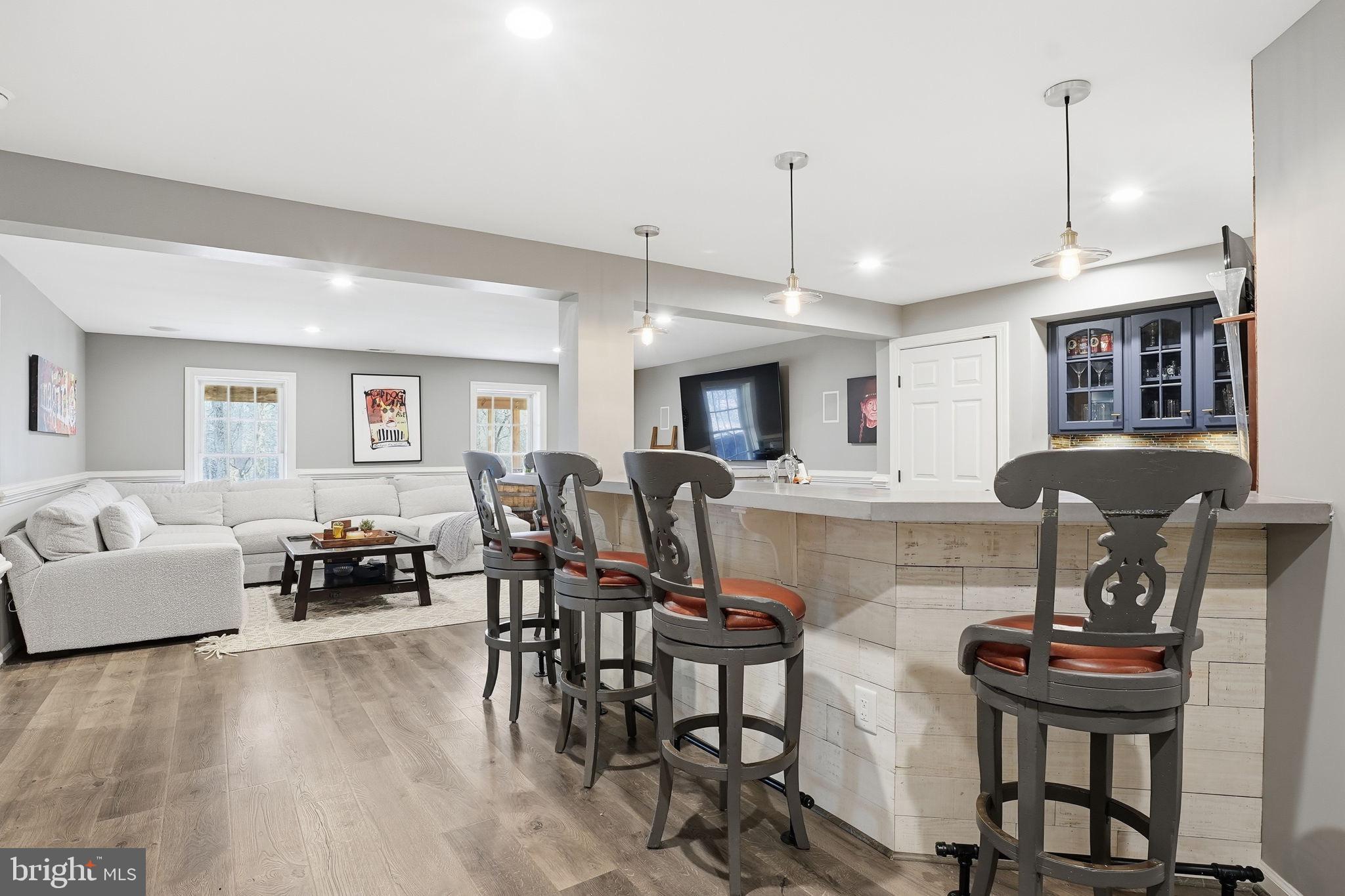 LAKELANDS - Residential