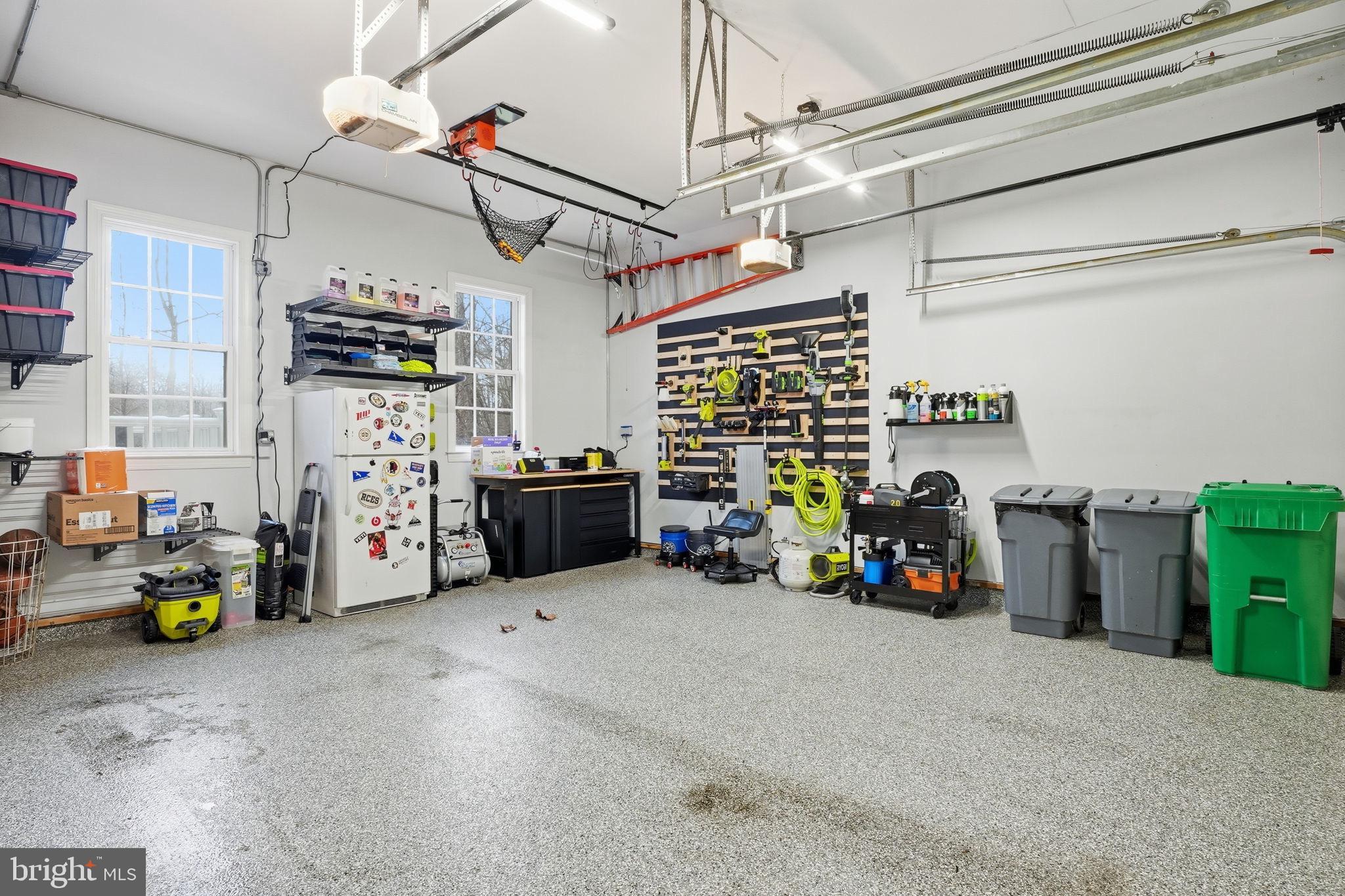 LAKELANDS - Residential