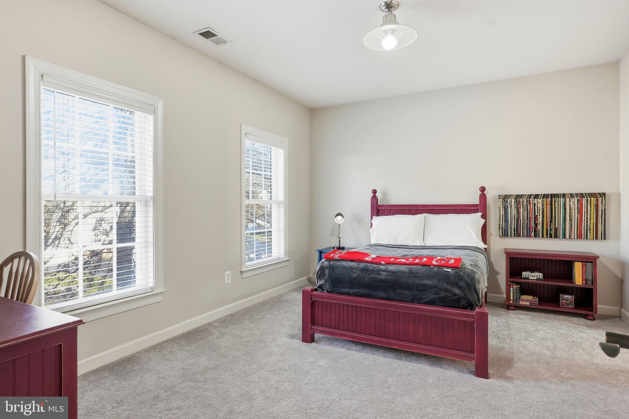 LAKELANDS - Residential