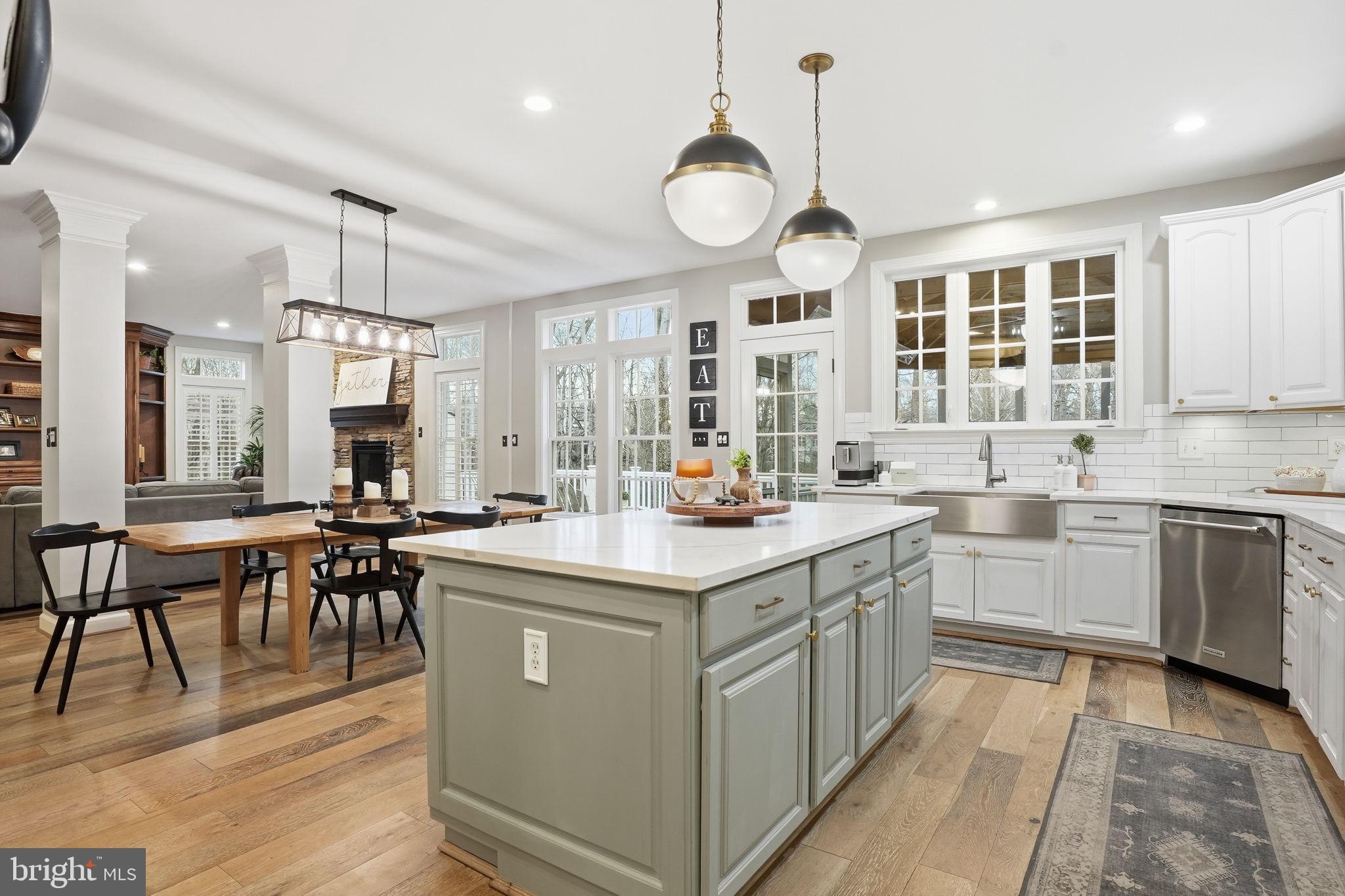 LAKELANDS - Residential