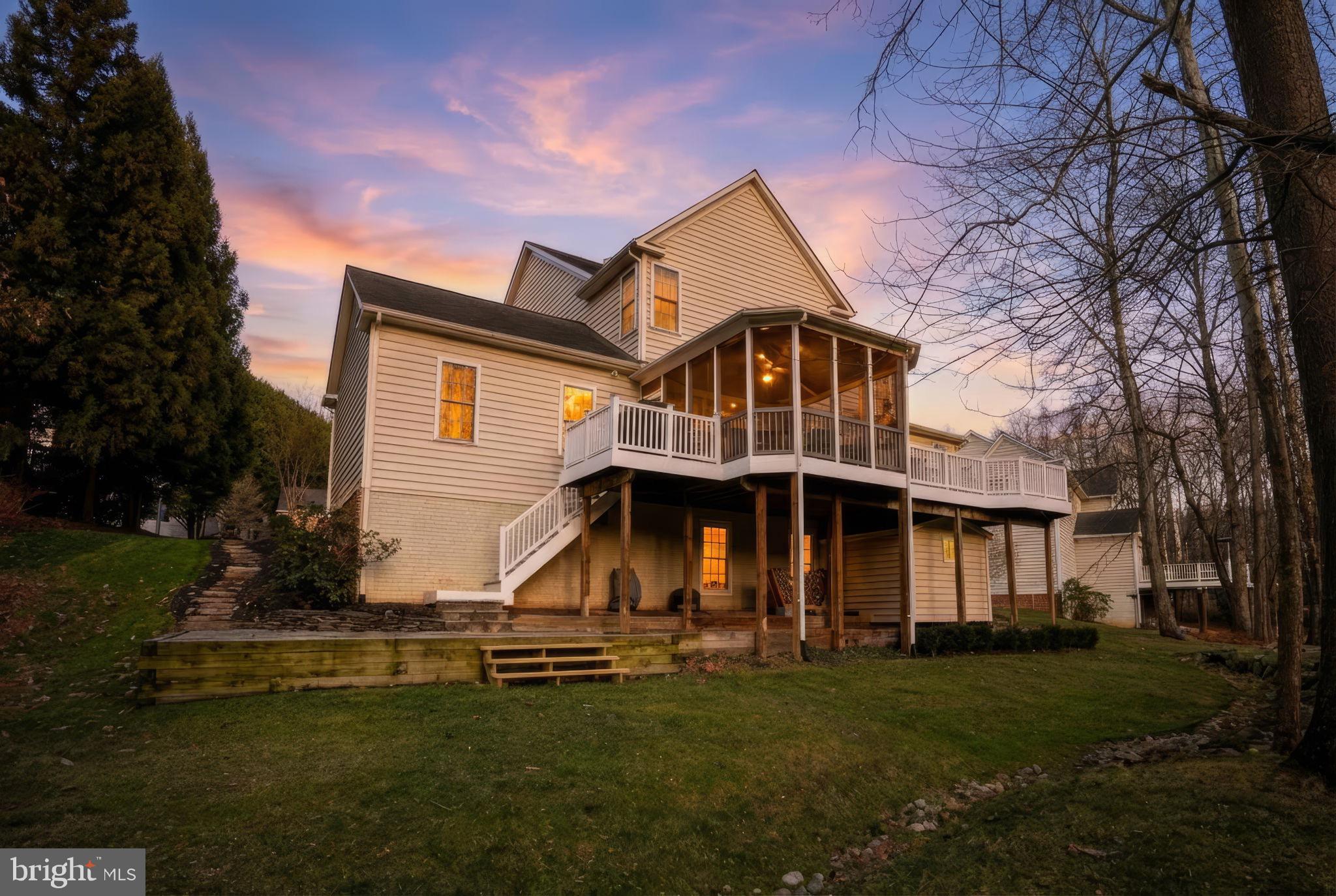 LAKELANDS - Residential