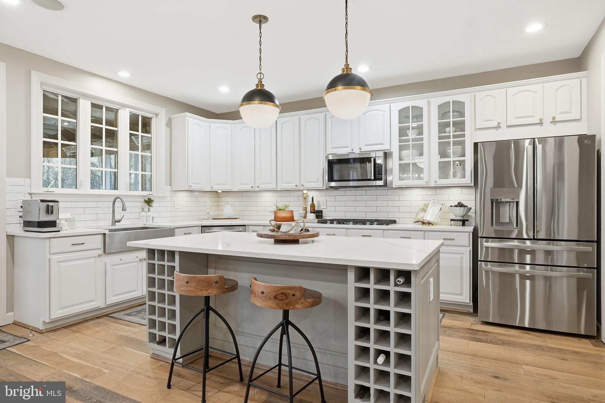 LAKELANDS - Residential