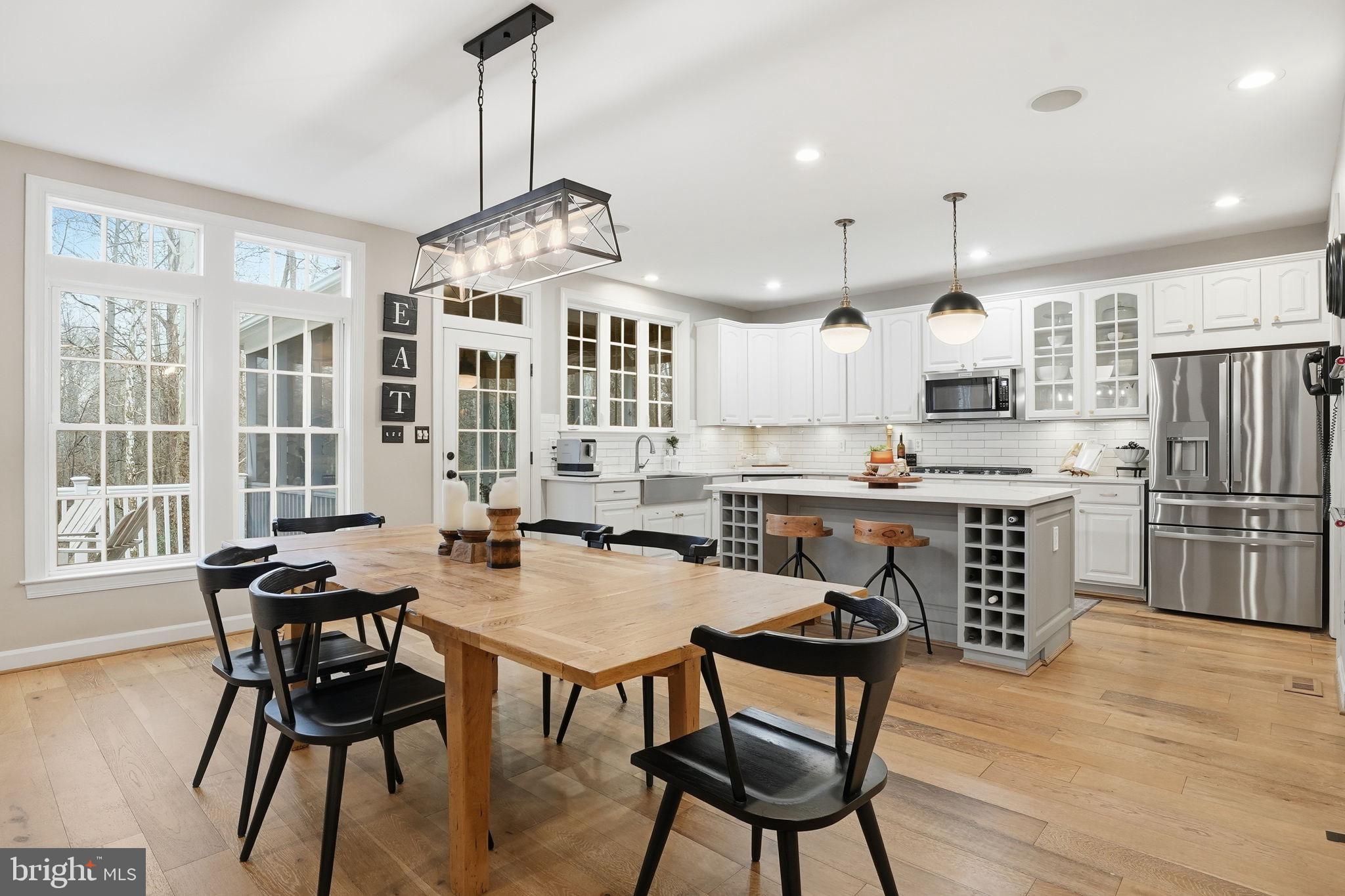 LAKELANDS - Residential