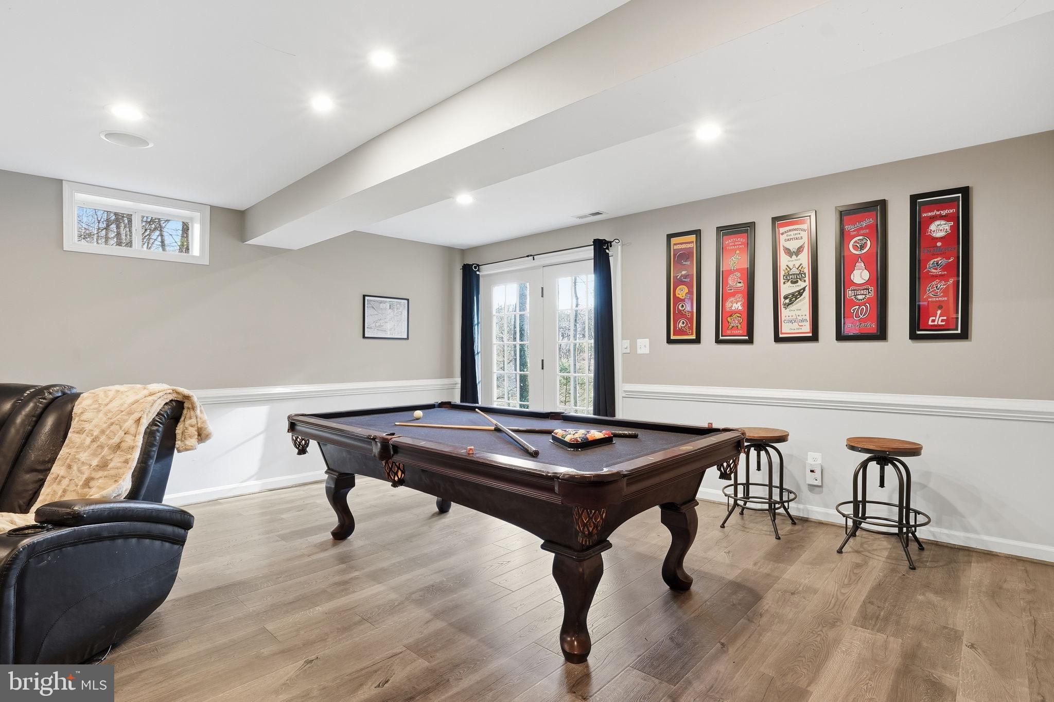 LAKELANDS - Residential