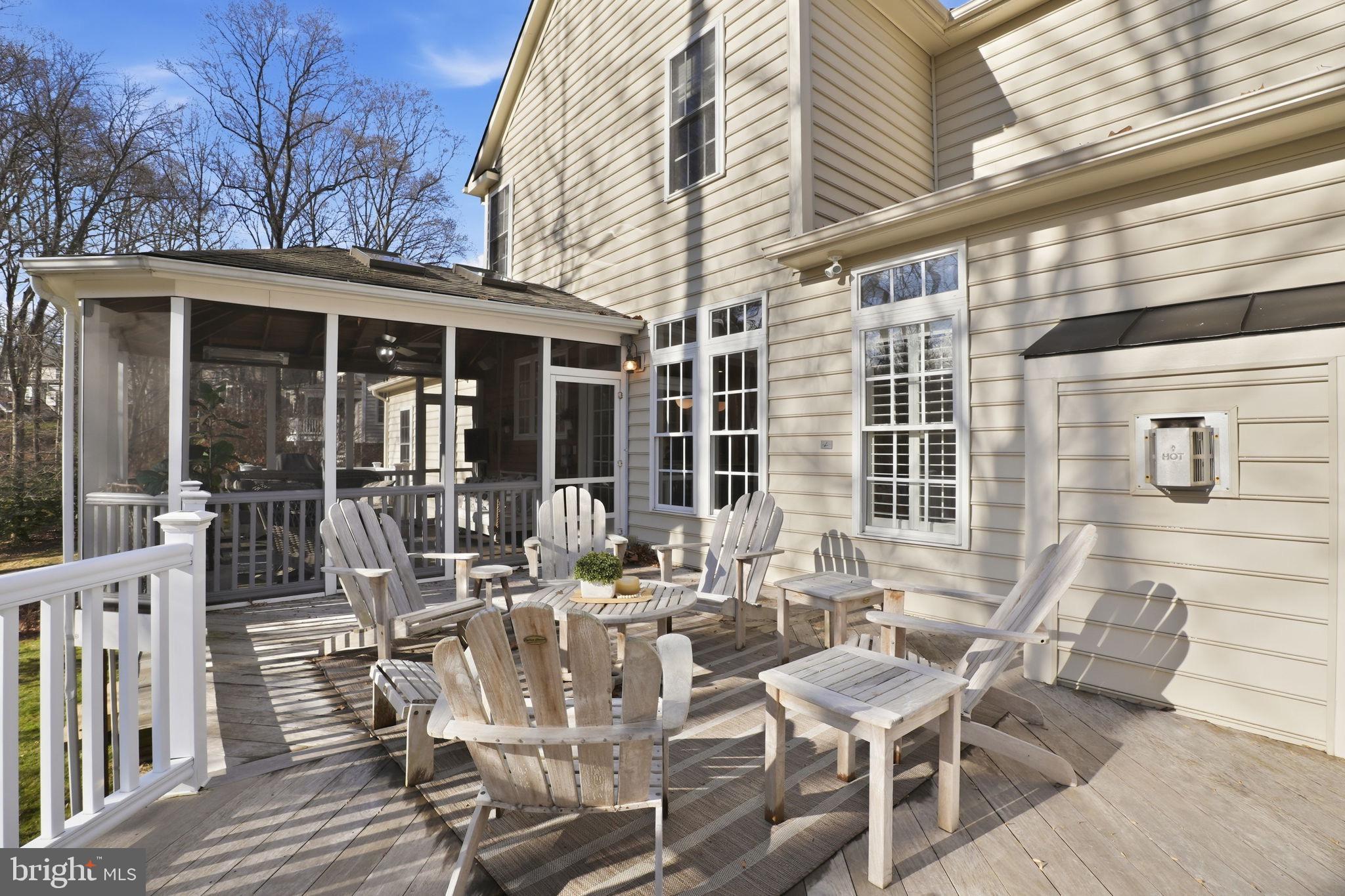 LAKELANDS - Residential