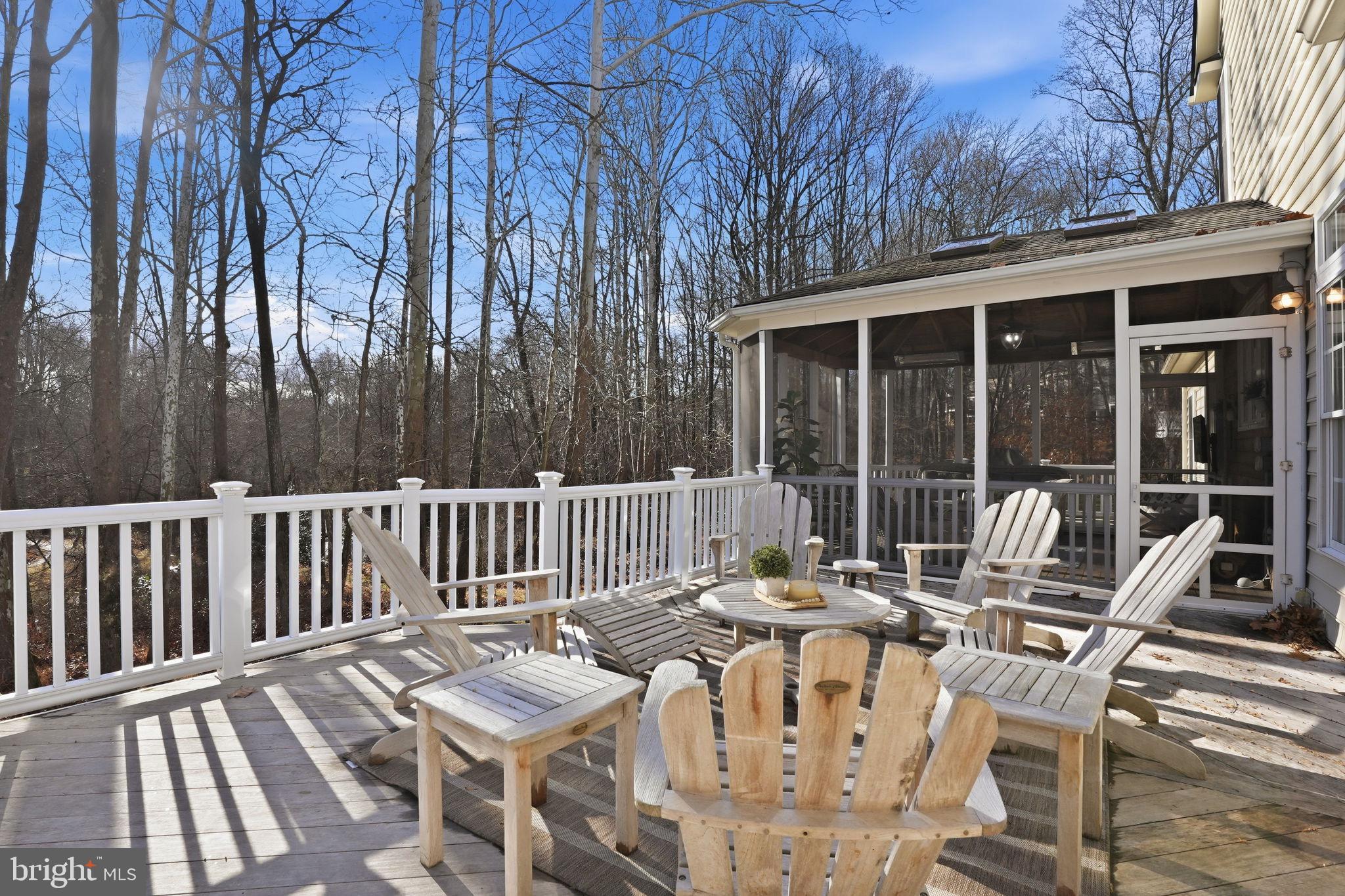 LAKELANDS - Residential