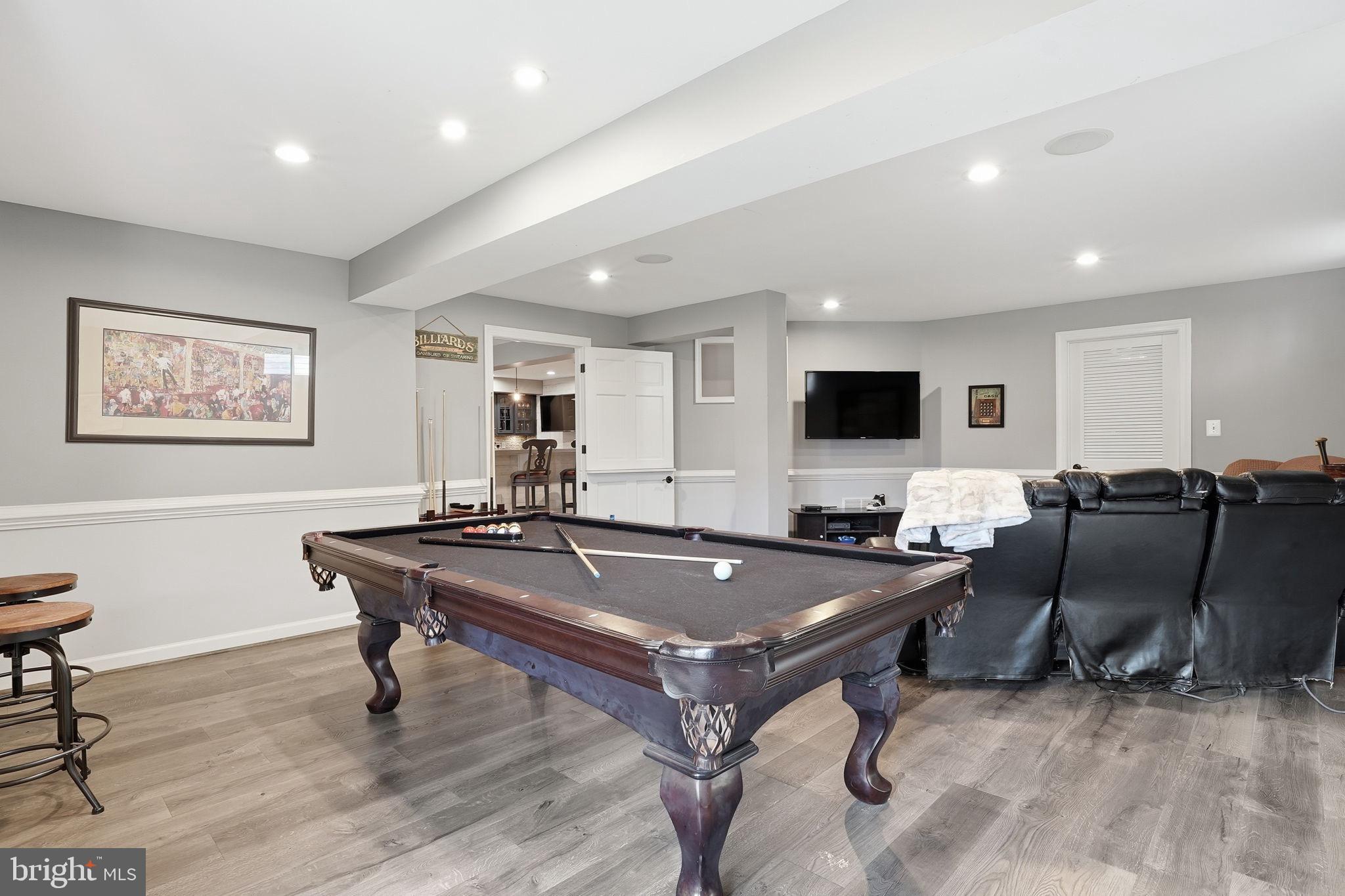 LAKELANDS - Residential