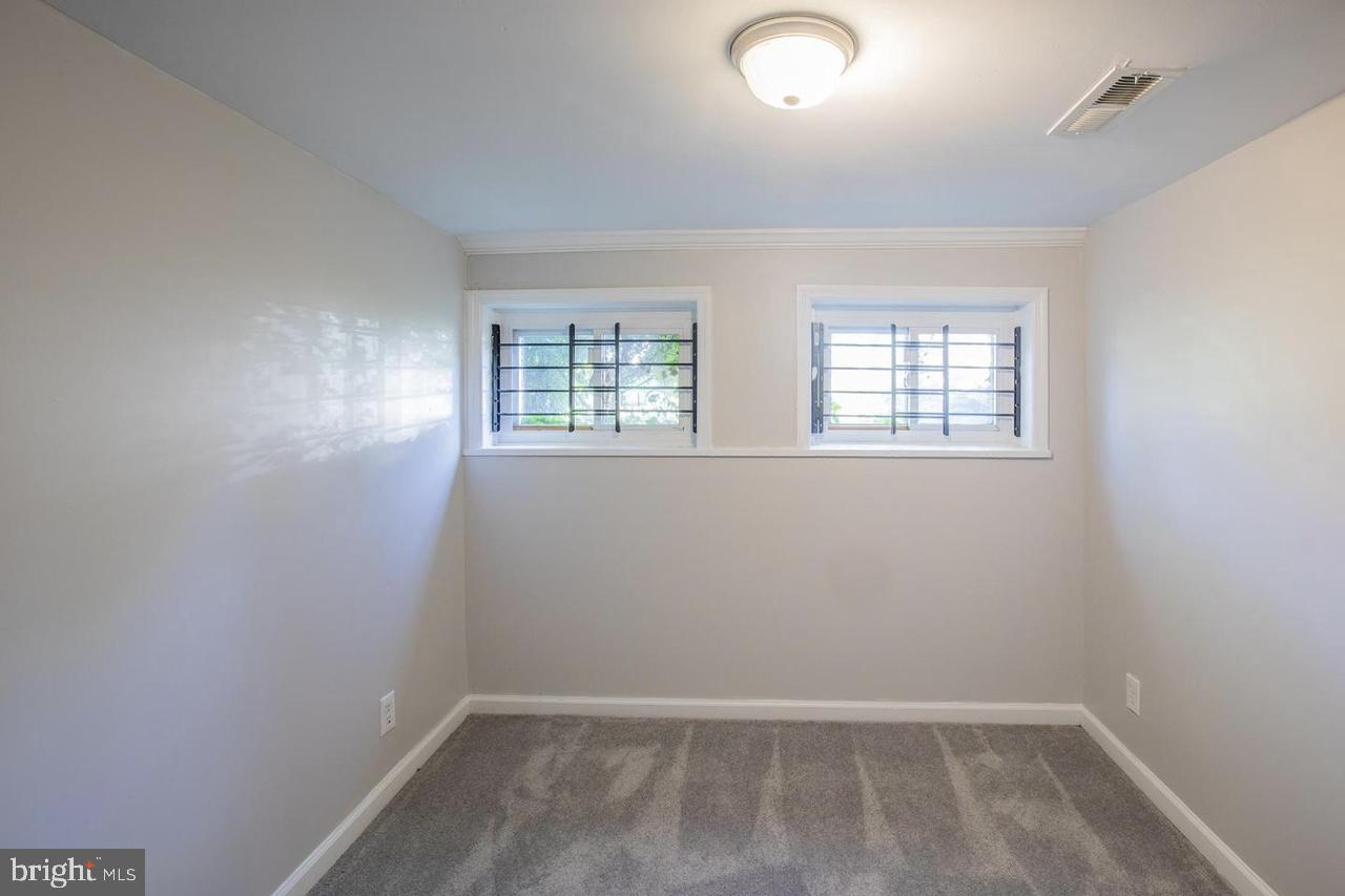 DISTRICT HEIGHTS - Residential Lease