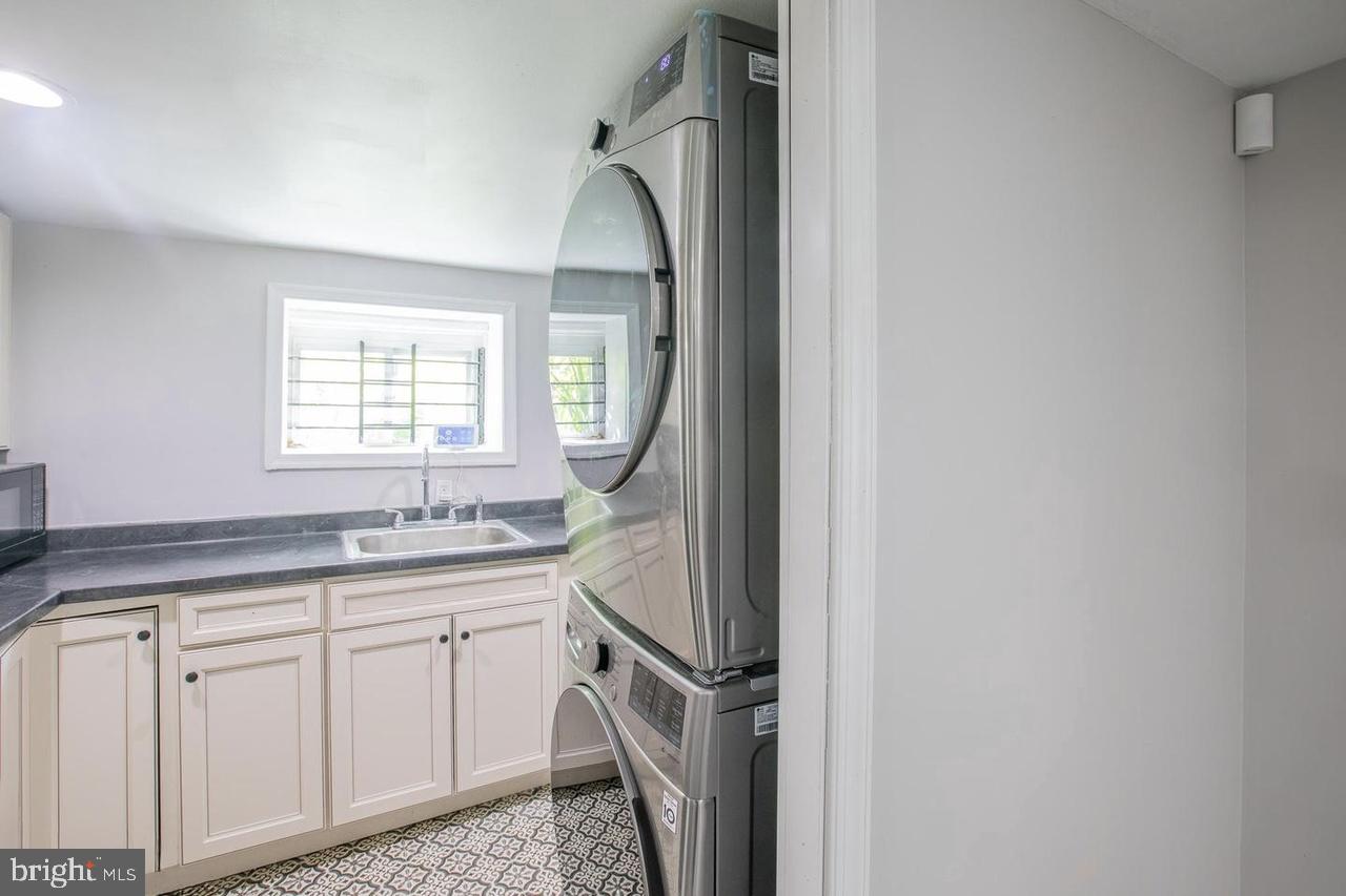 DISTRICT HEIGHTS - Residential Lease