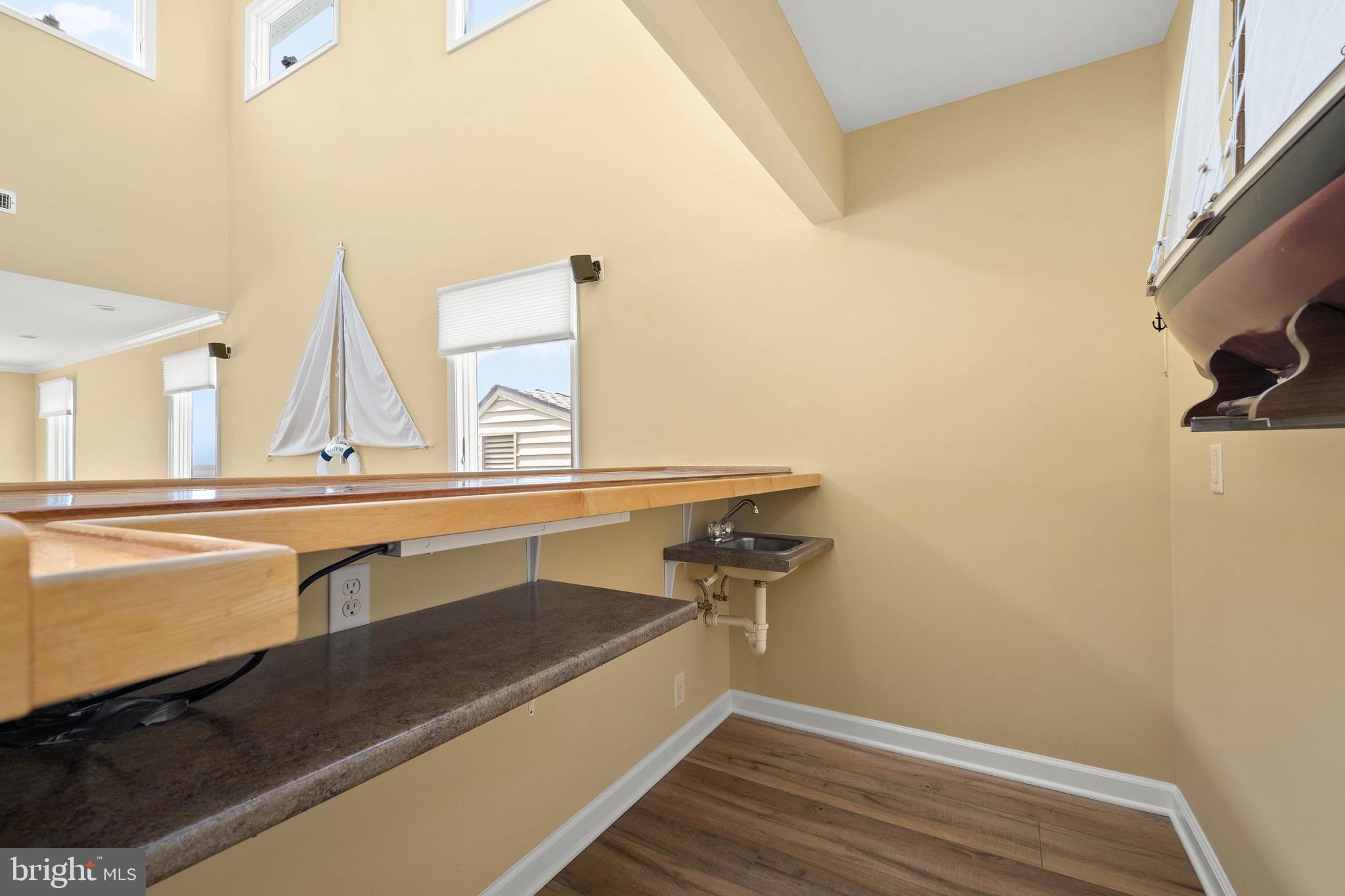 BAYBERRY ESTATES - Residential