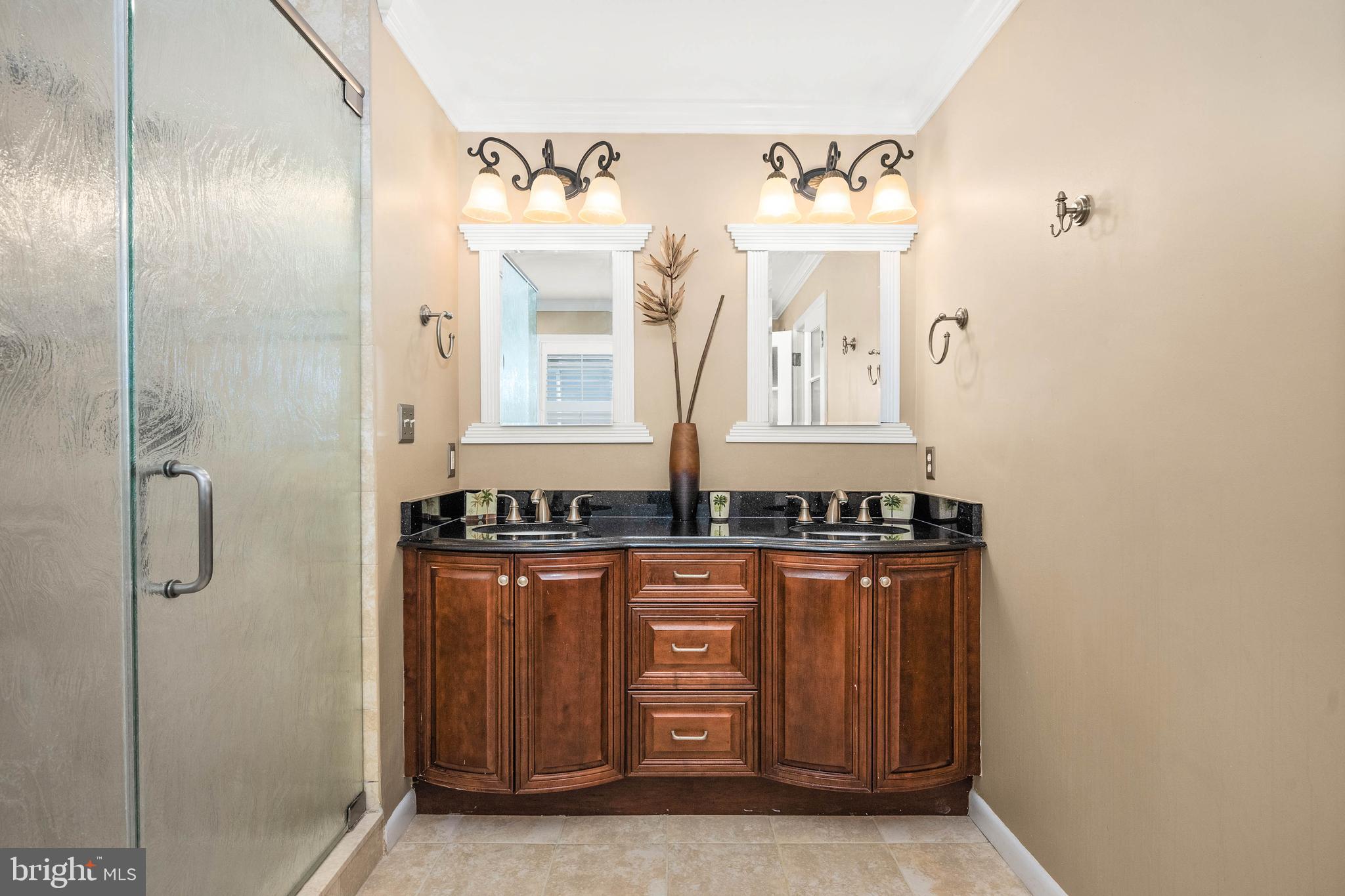 BAYBERRY ESTATES - Residential