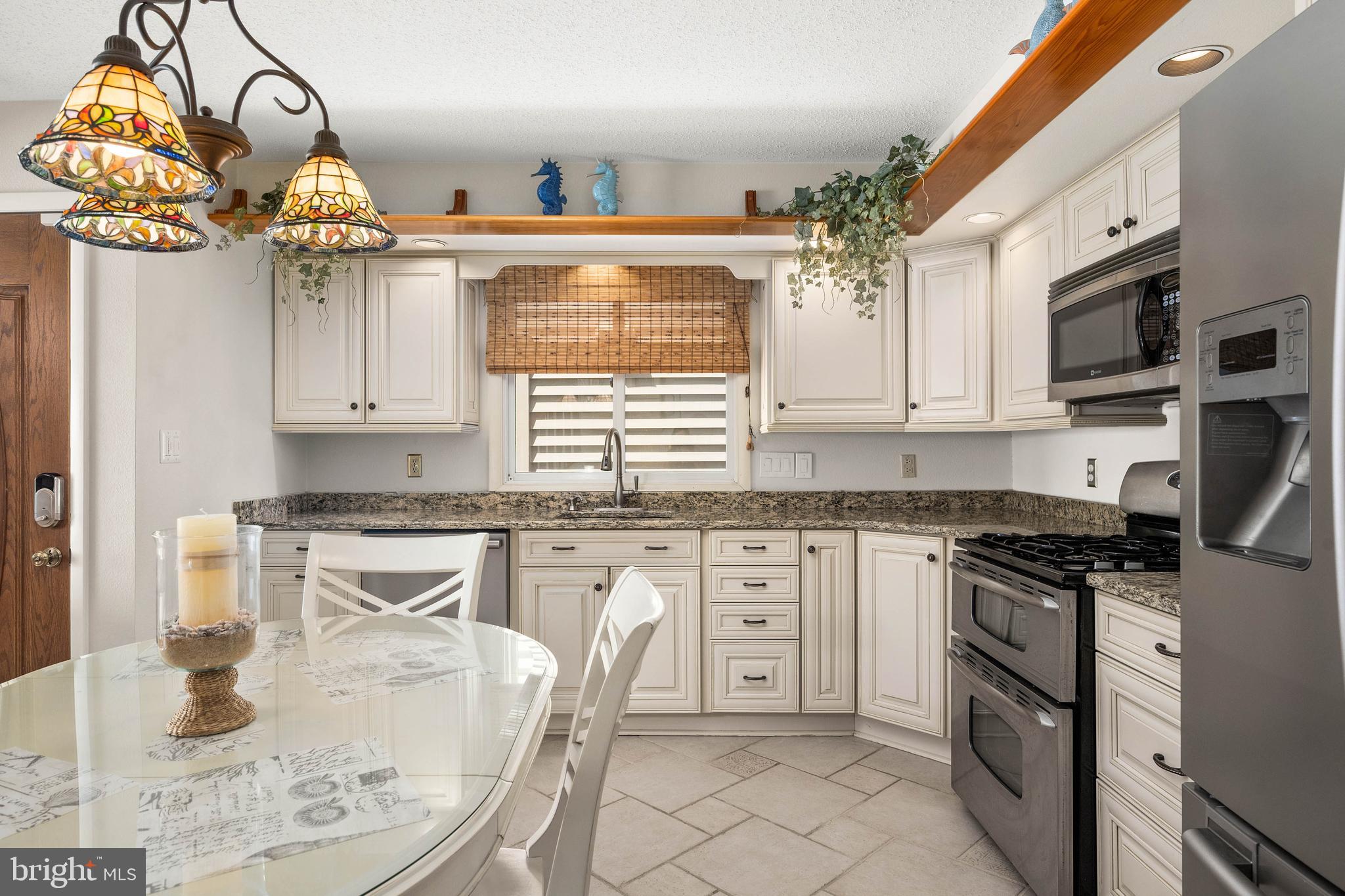 BAYBERRY ESTATES - Residential