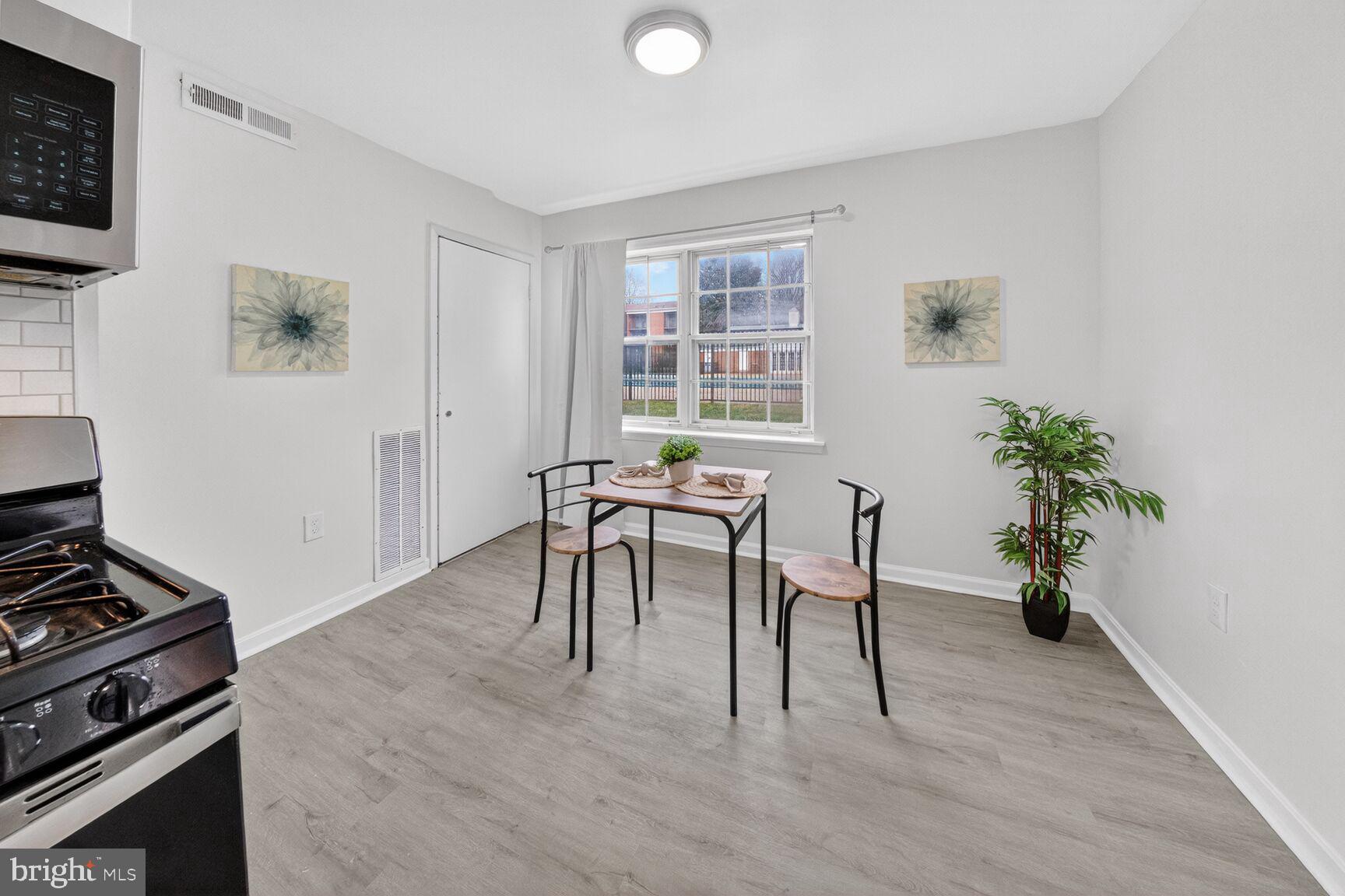 PLYMOUTH GARDENS - Residential