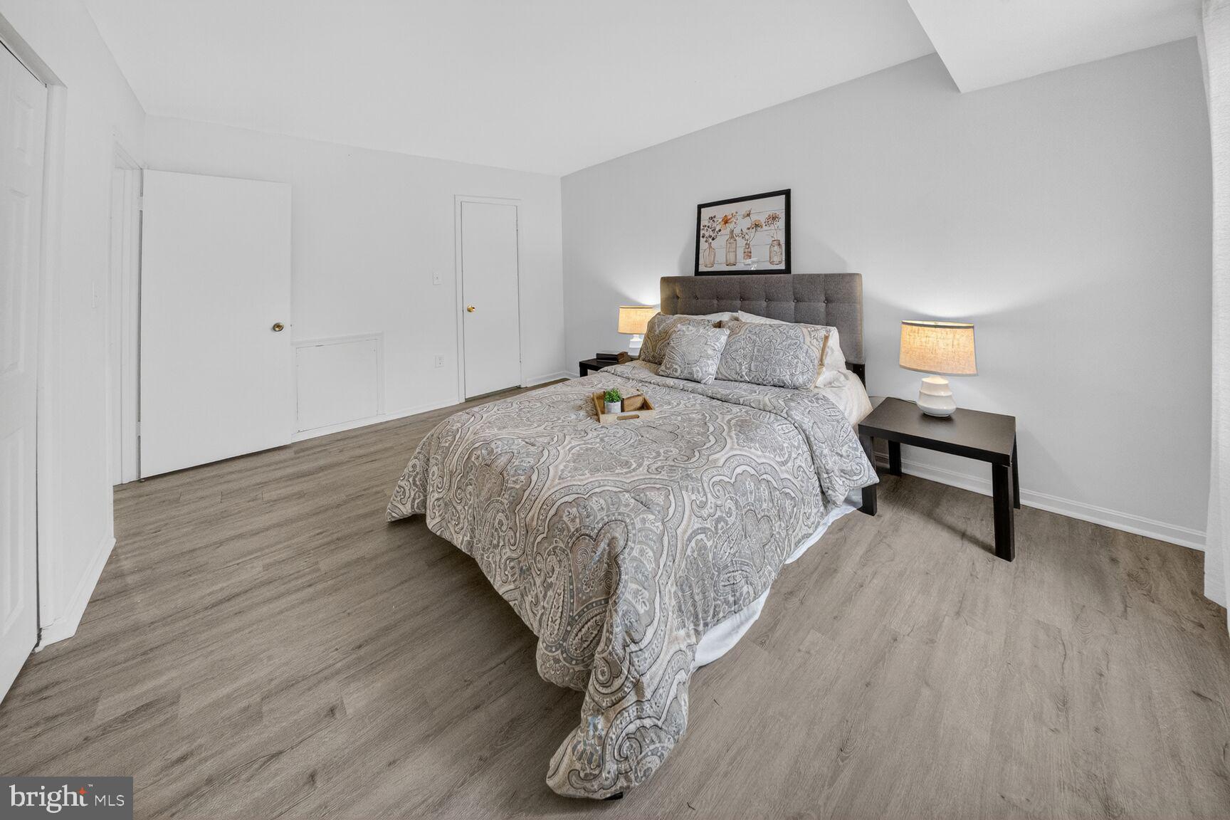 PLYMOUTH GARDENS - Residential